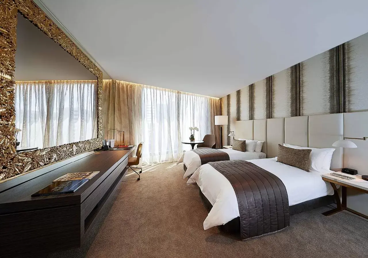 Photo of the whole room, Bed in Emporium Hotel South Bank