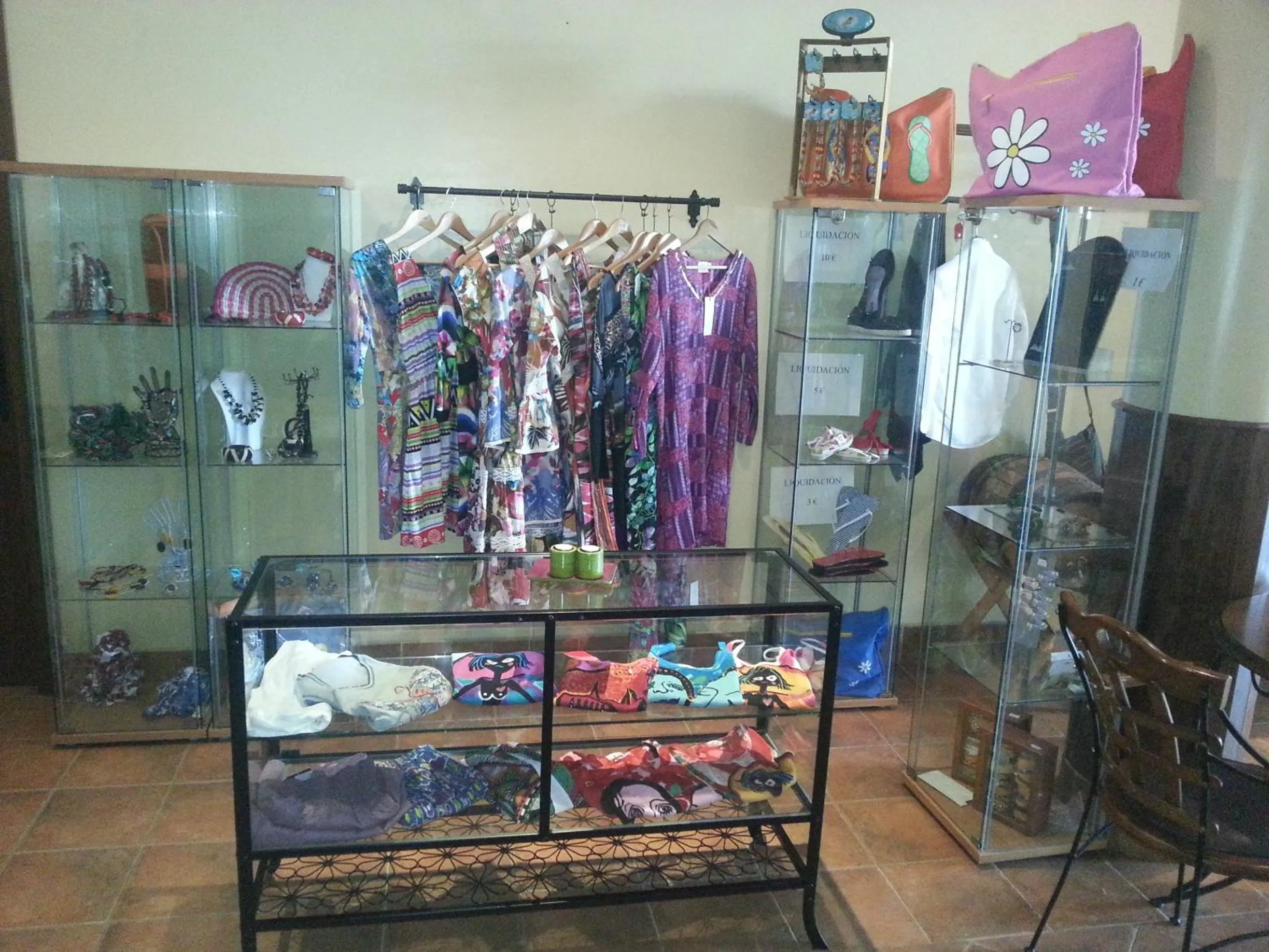 On-site shops in Hotel Valsequillo