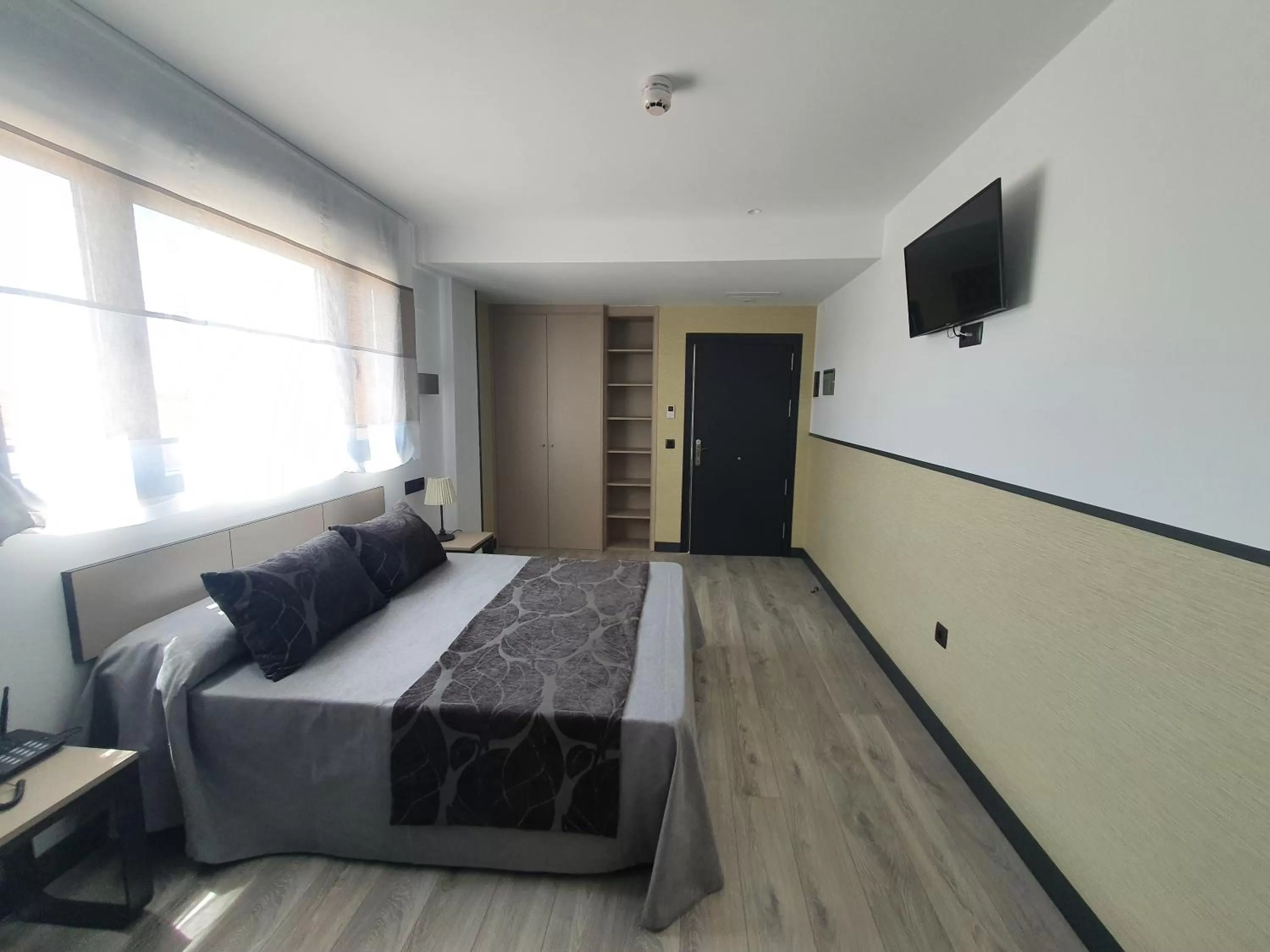 Photo of the whole room, Bed in HOTEL IBERUM