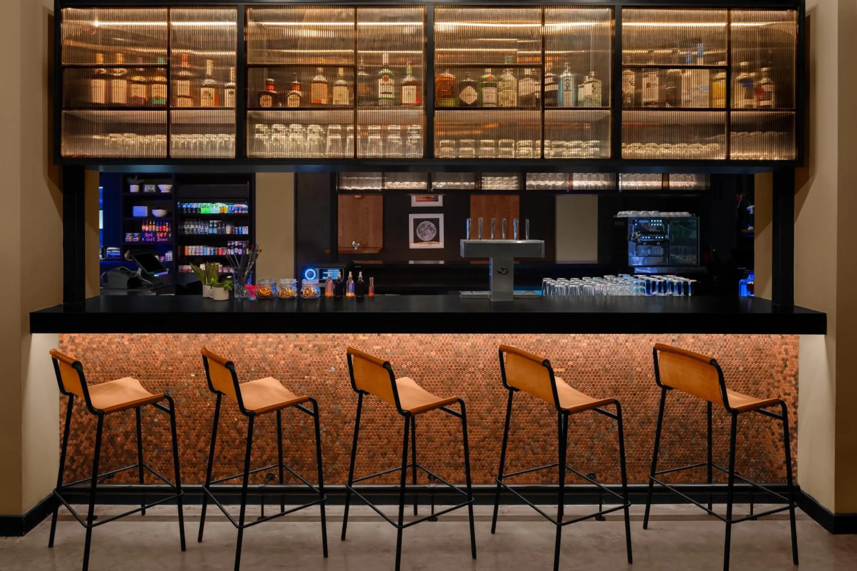 Lounge or bar, Lounge/Bar in Moxy Houston Downtown
