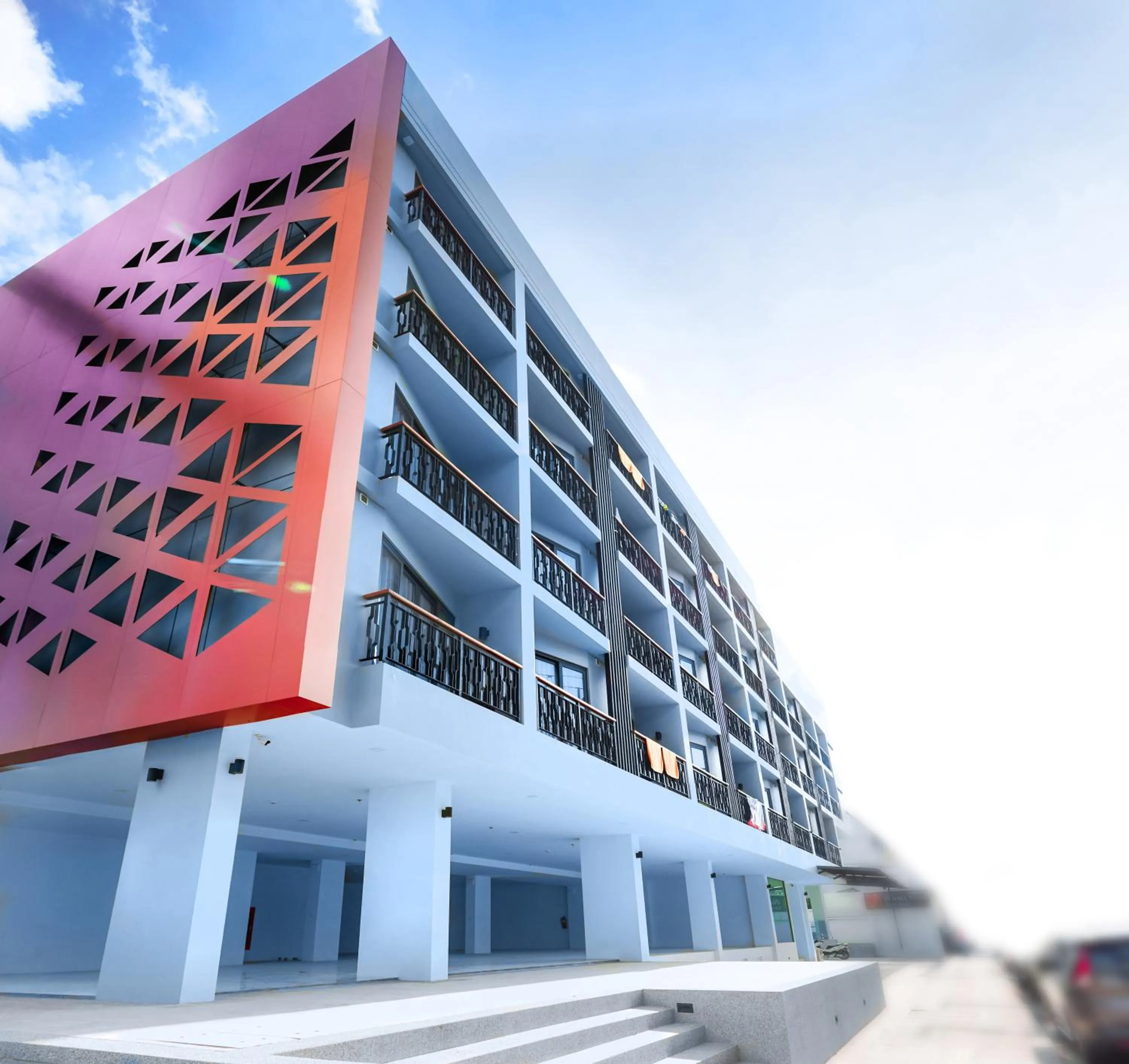 Property building in Phoenix Hotel Karon Beach