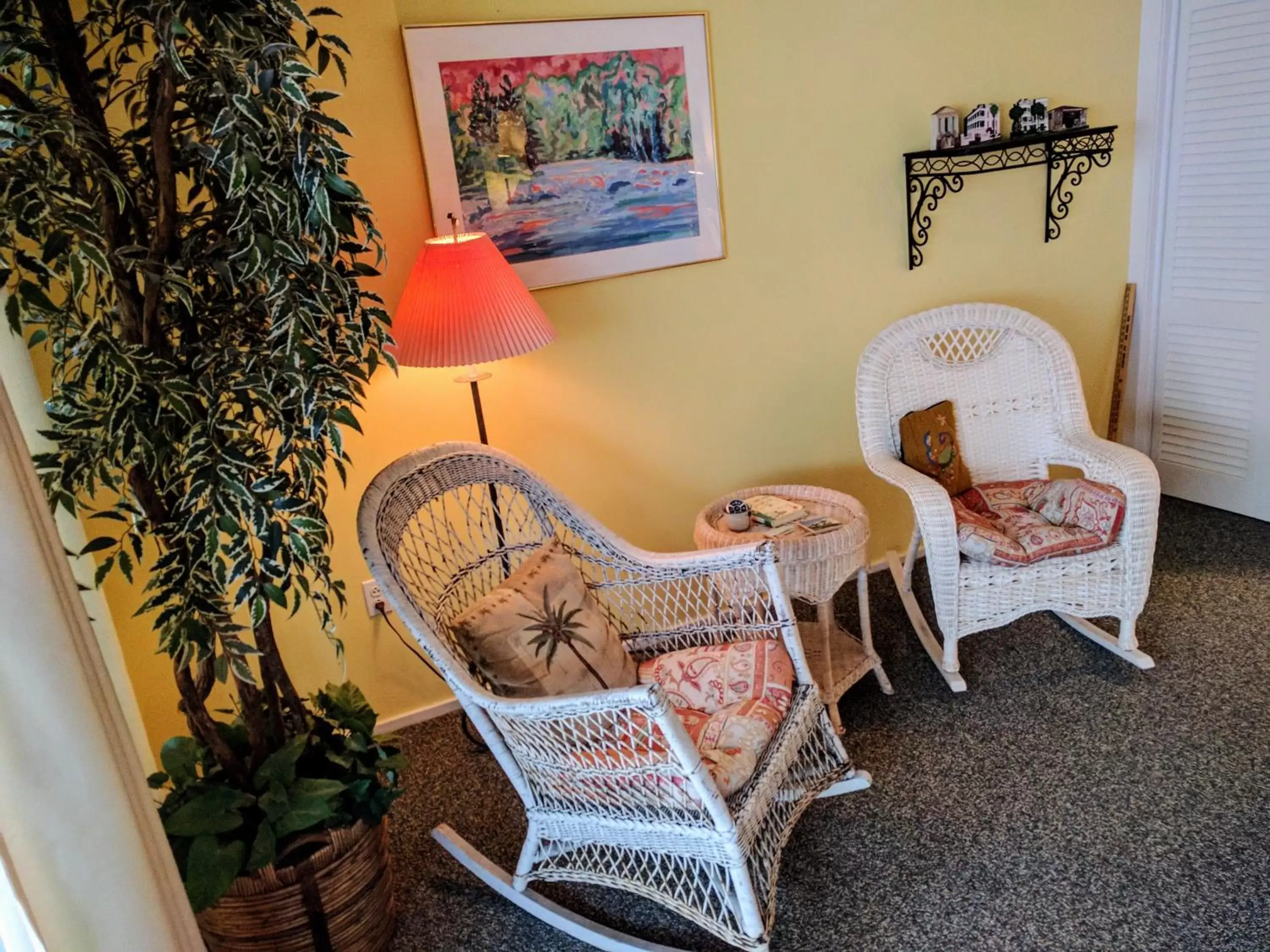 Seating Area in Ann Arbor Bed and Breakfast