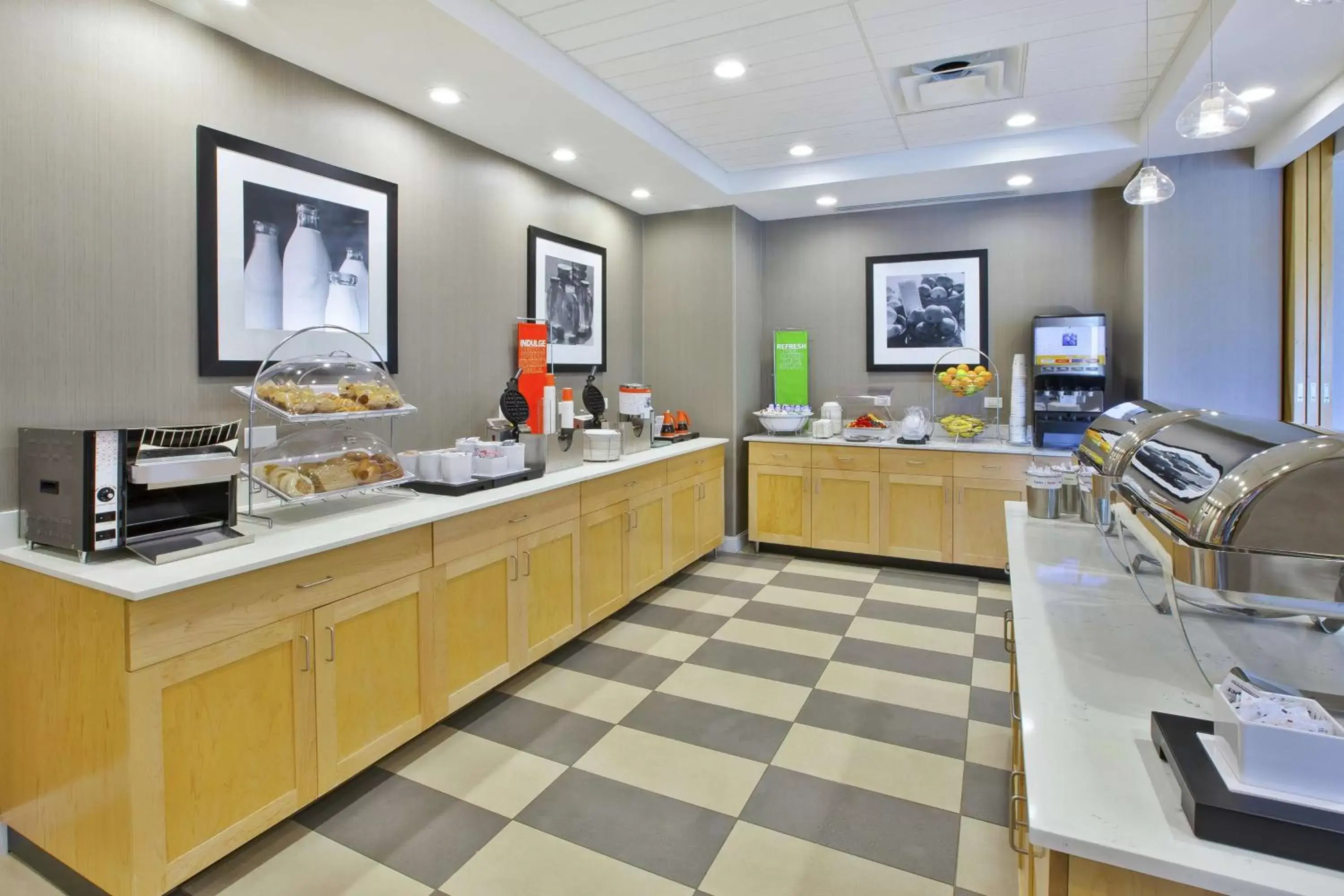 Dining area, Restaurant/Places to Eat in Hampton Inn By Hilton Bar Harbor