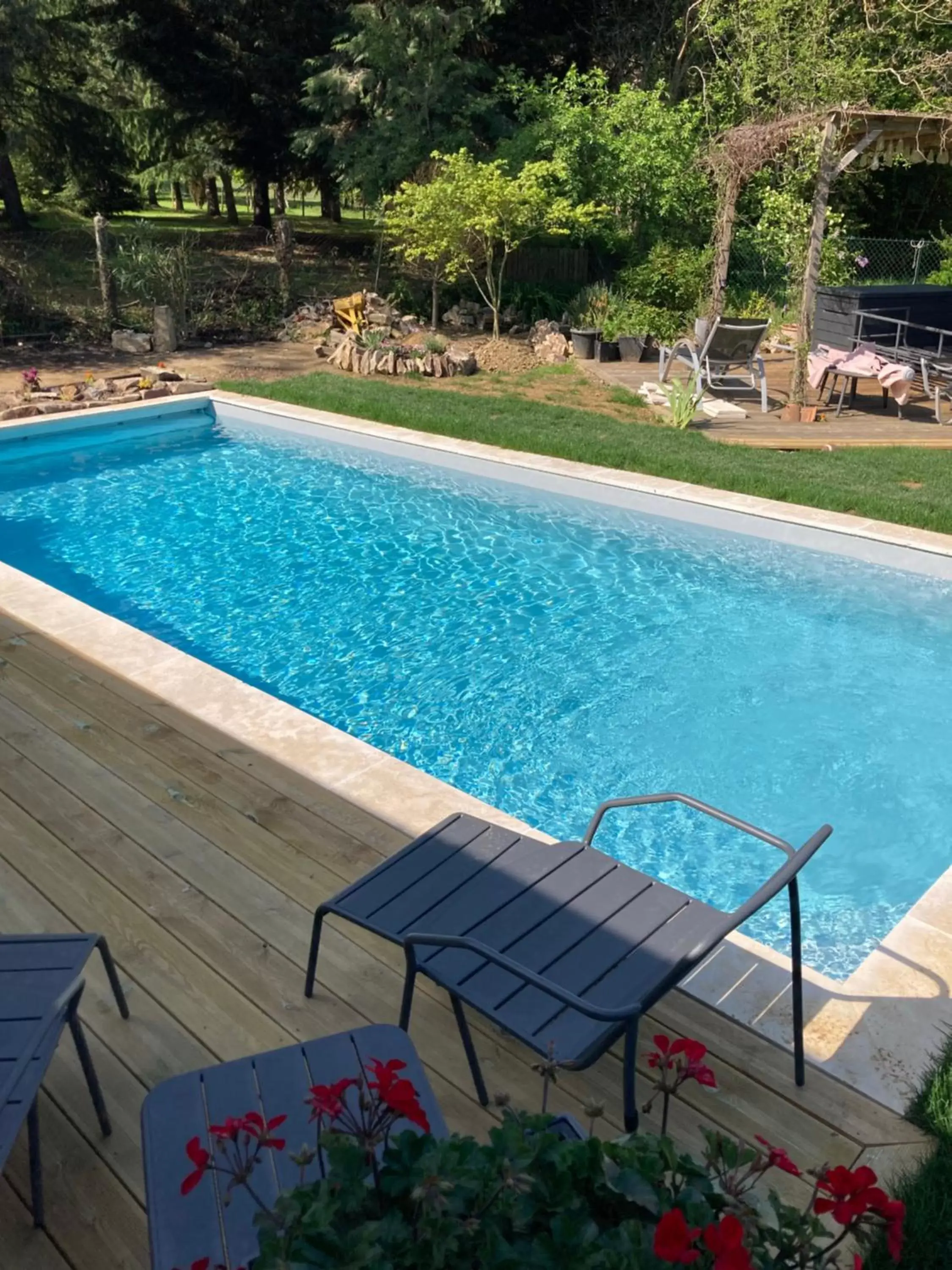 Swimming pool in Les Chambres Lauryvan