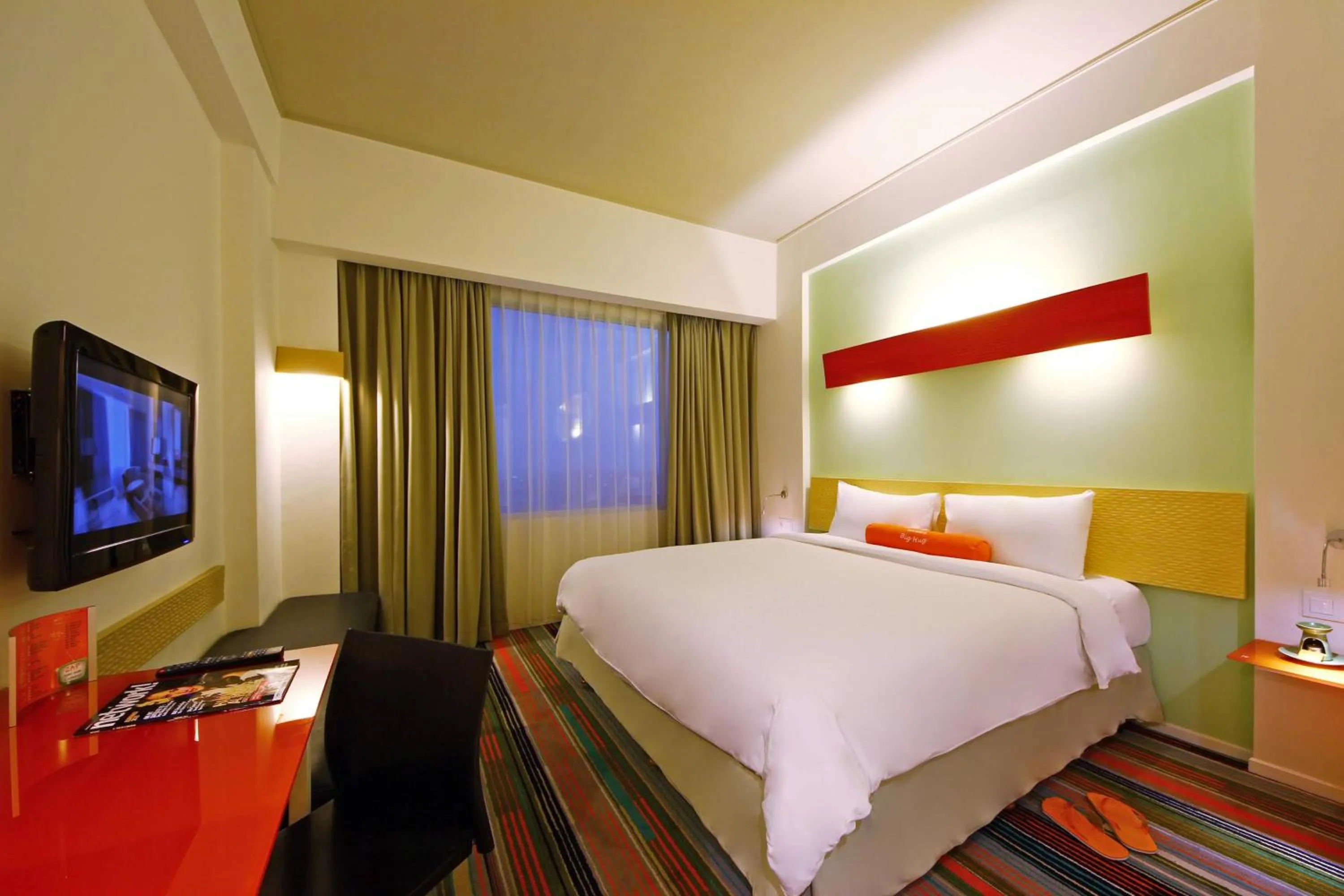 Bedroom, Bed in HARRIS Hotel & Convention Festival Citylink Bandung