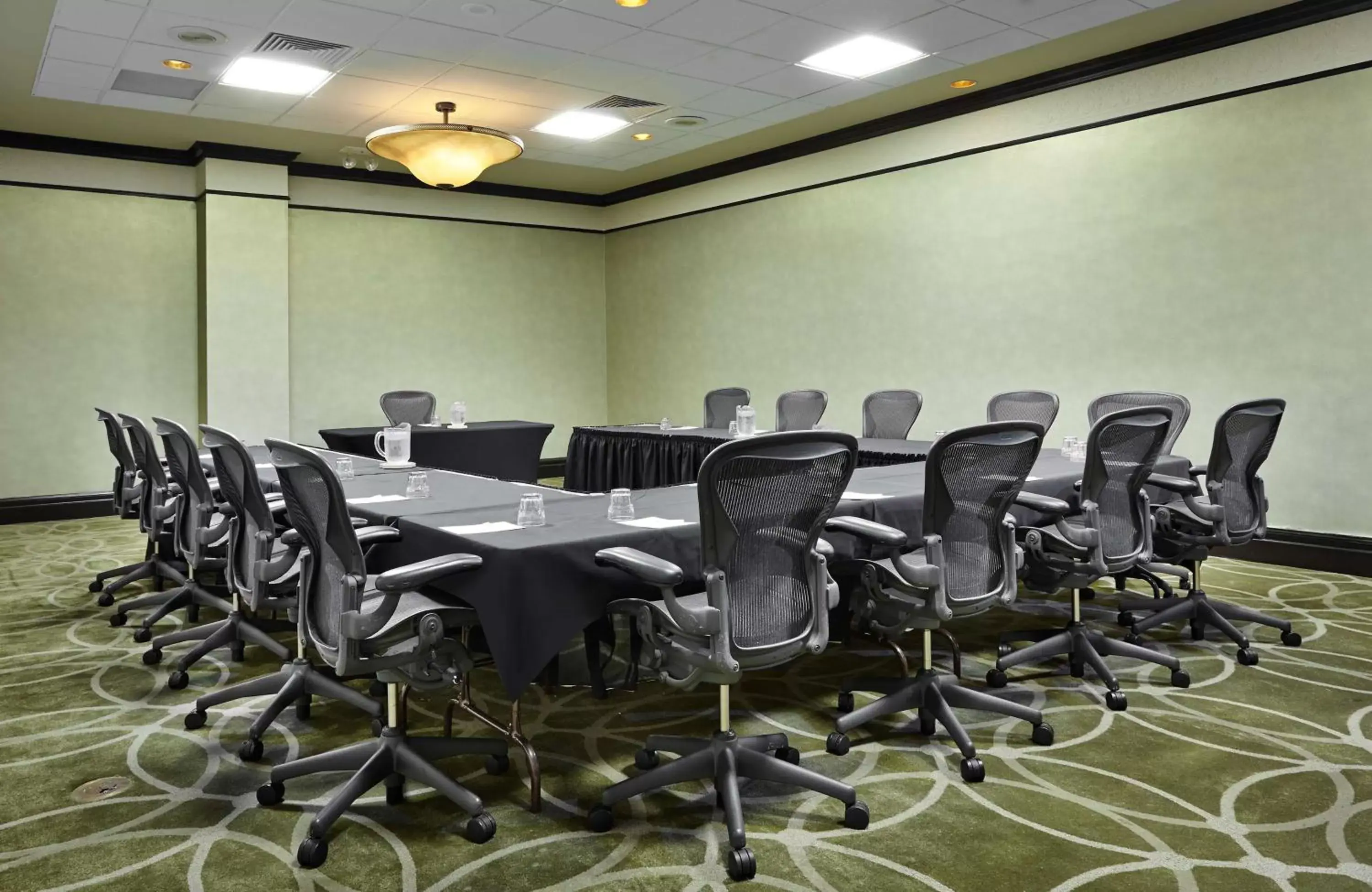 Meeting/conference room in Embassy Suites by Hilton Fort Lauderdale 17th Street