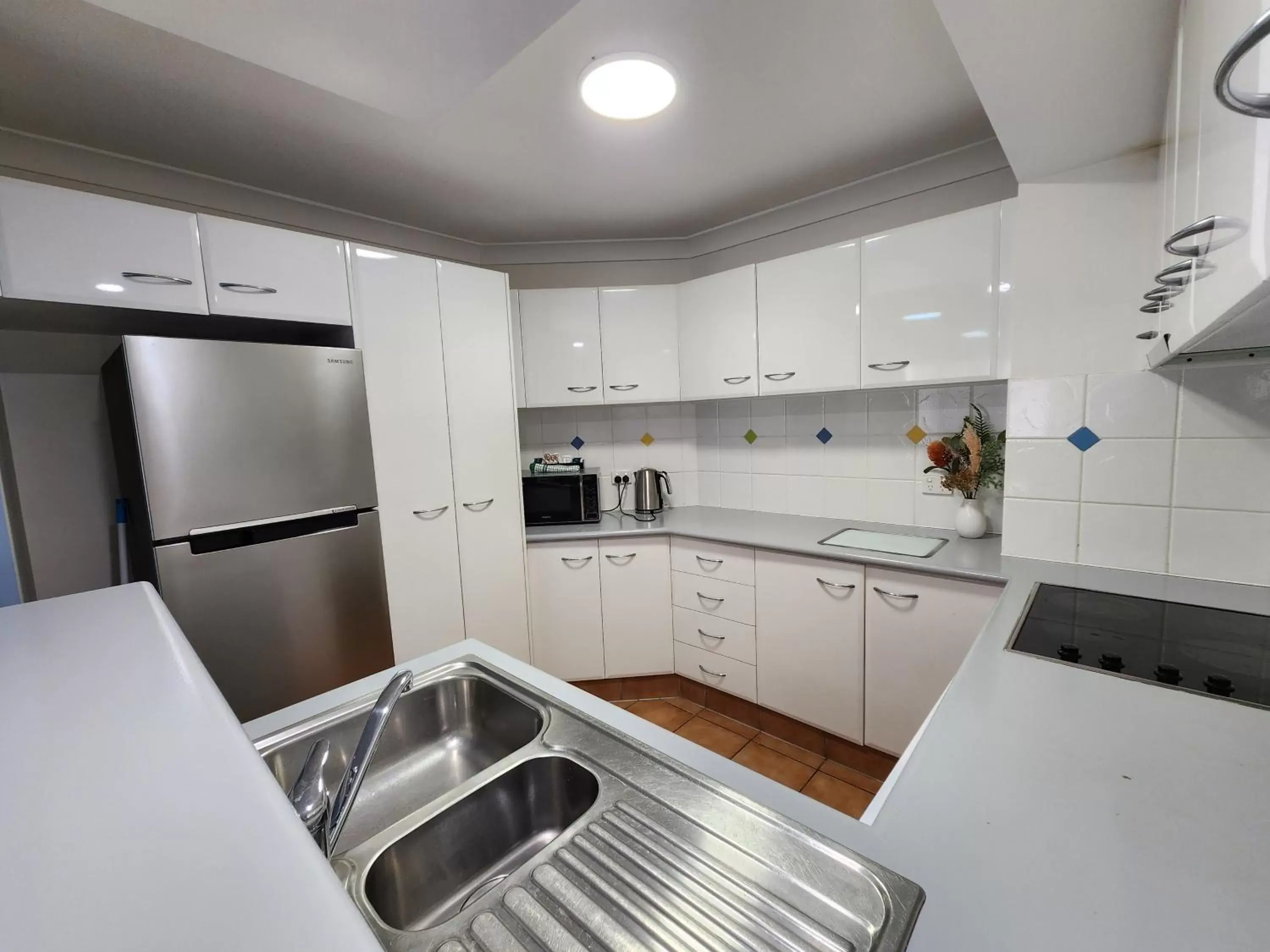 Kitchen/Kitchenette in Fairways Golf & Beach Retreat Bribie Island