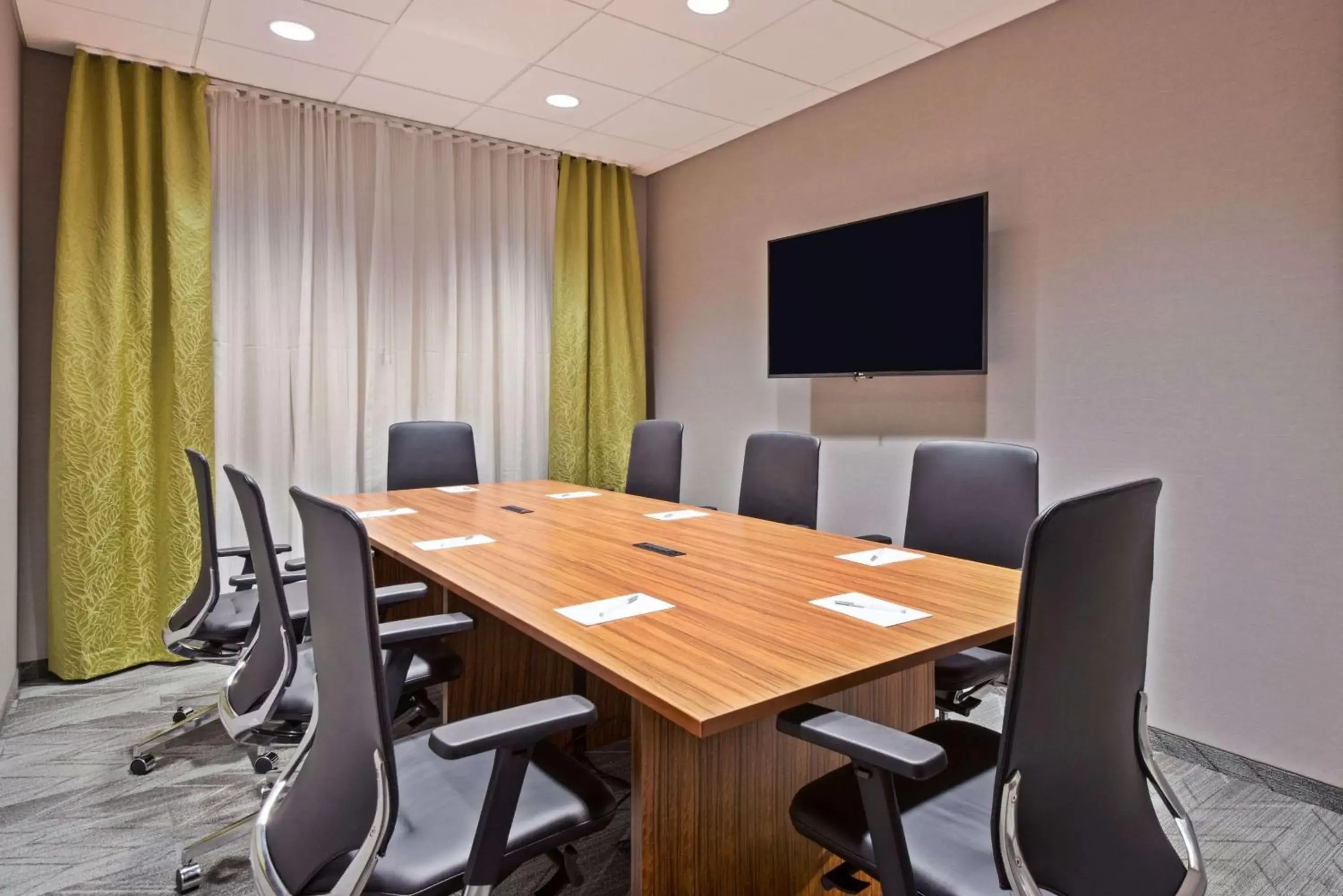 Meeting/conference room in Hampton Inn & Suites North Huntingdon-Irwin, PA