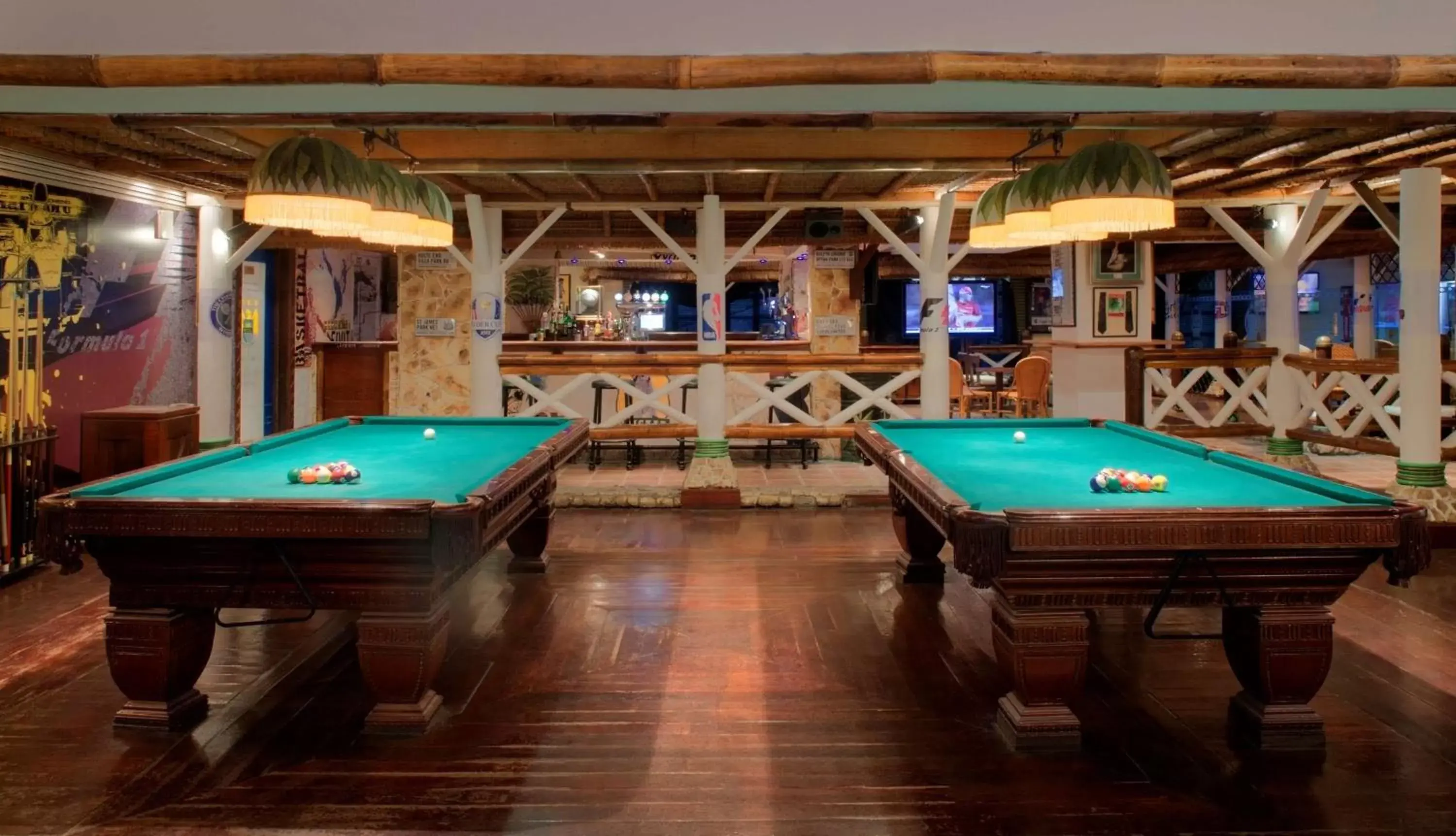 Lounge or bar, Billiards in Grand Hyatt Muscat
