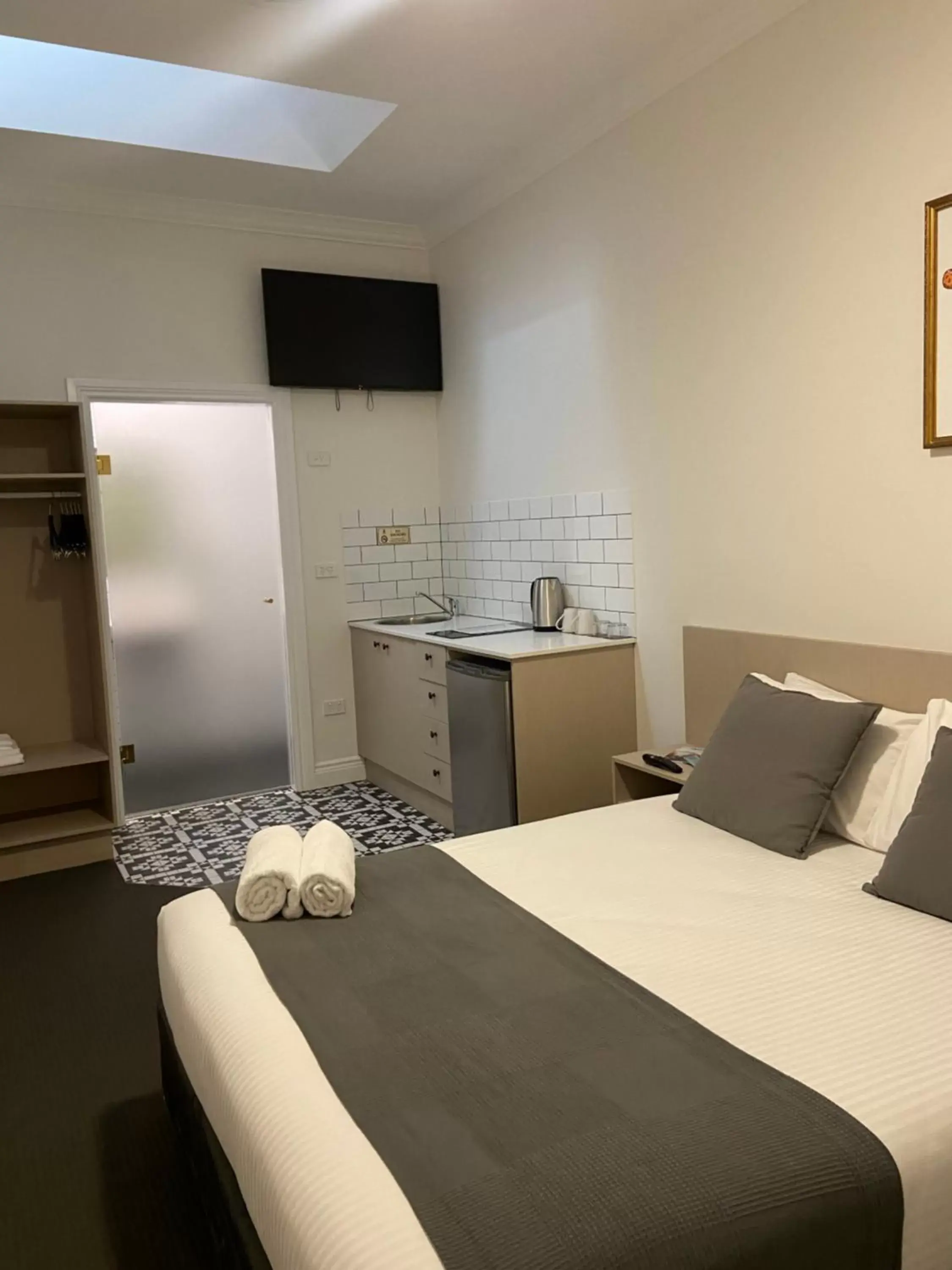 Queen Room in The Imperial Hotel Queen Room in The Imperial Hotel