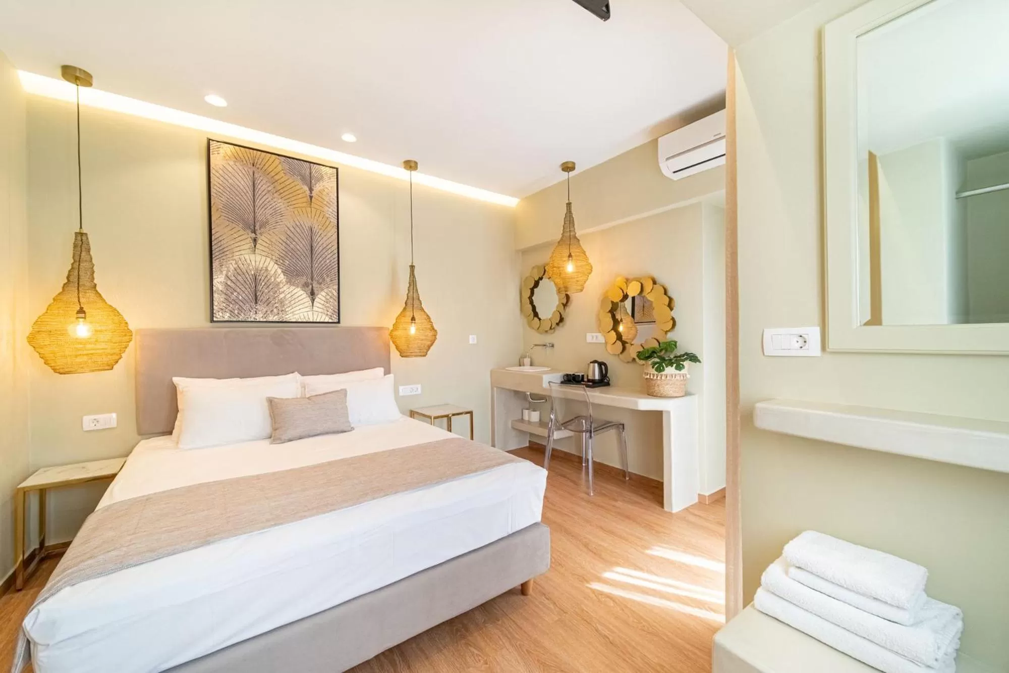 Bedroom, Bed in Antonia Hotel