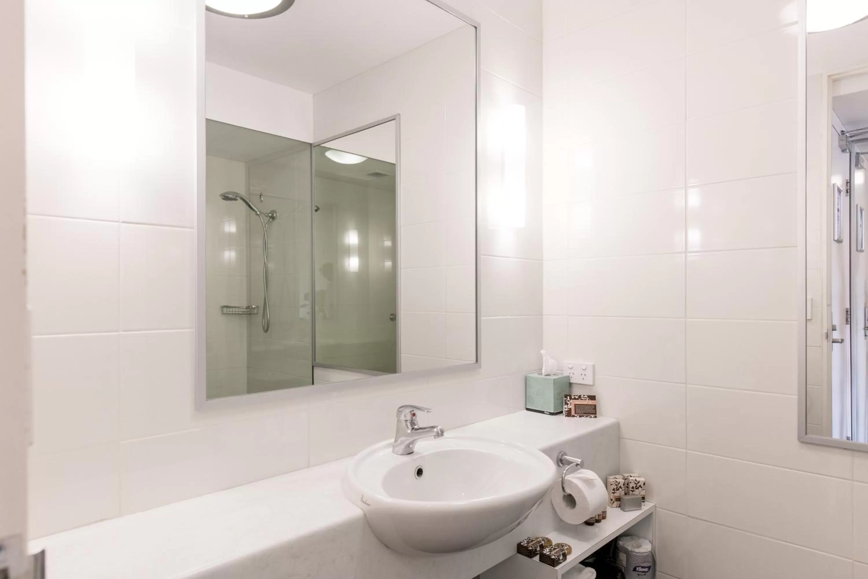 Bathroom in St Ives Apartments