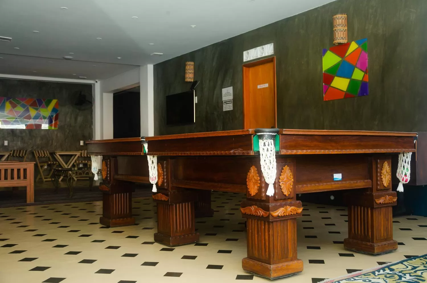 Billiards in Pousada e Hostel Chez Marianne