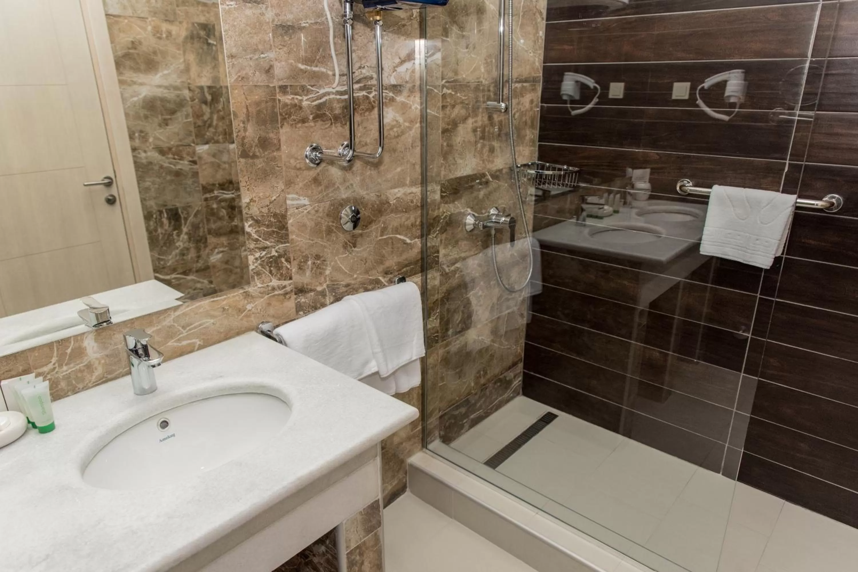 Bathroom in Hotel Crnogorska Kuća