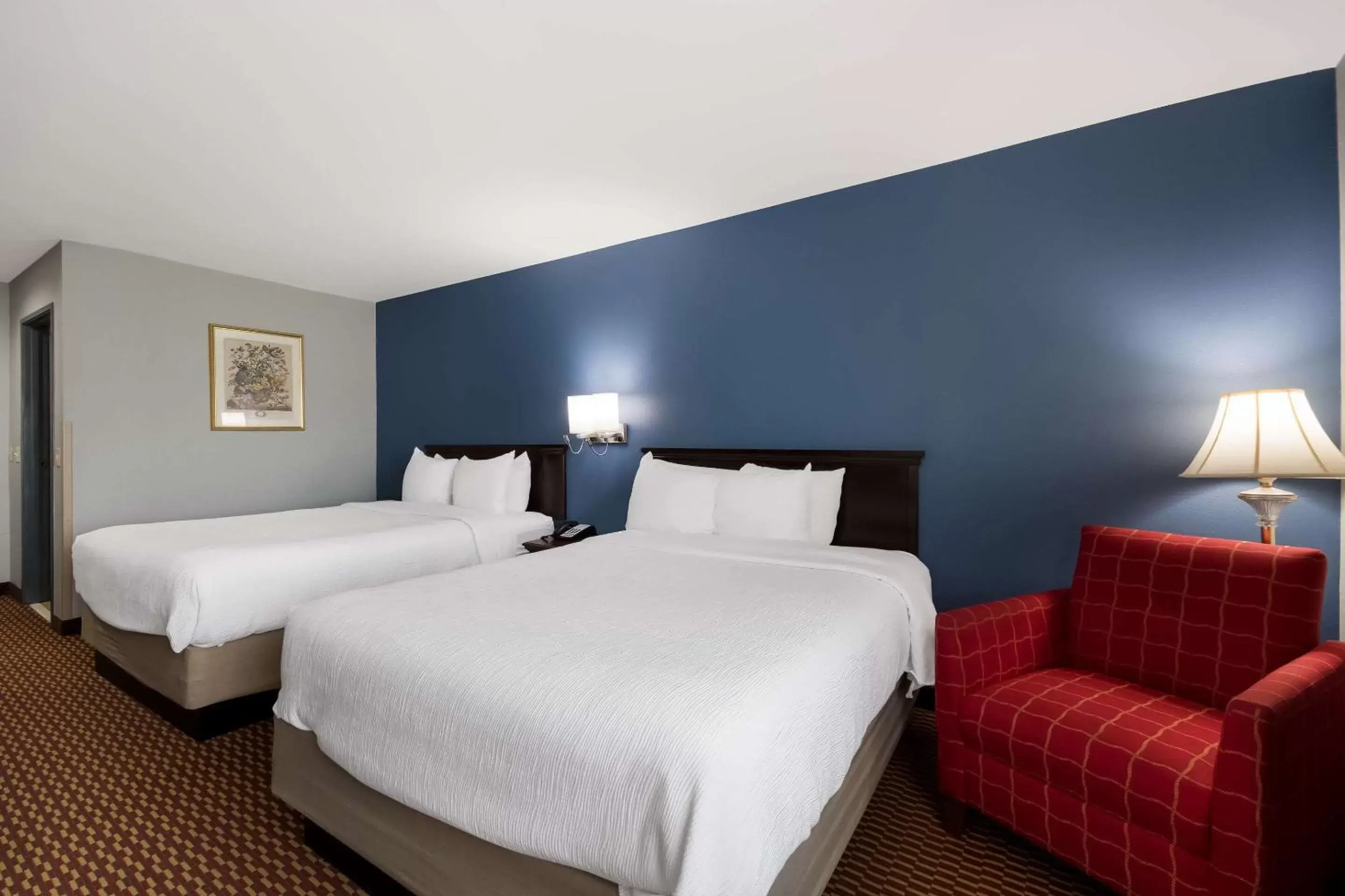 Bedroom, Bed in Quality Inn & Suites Oklahoma City North
