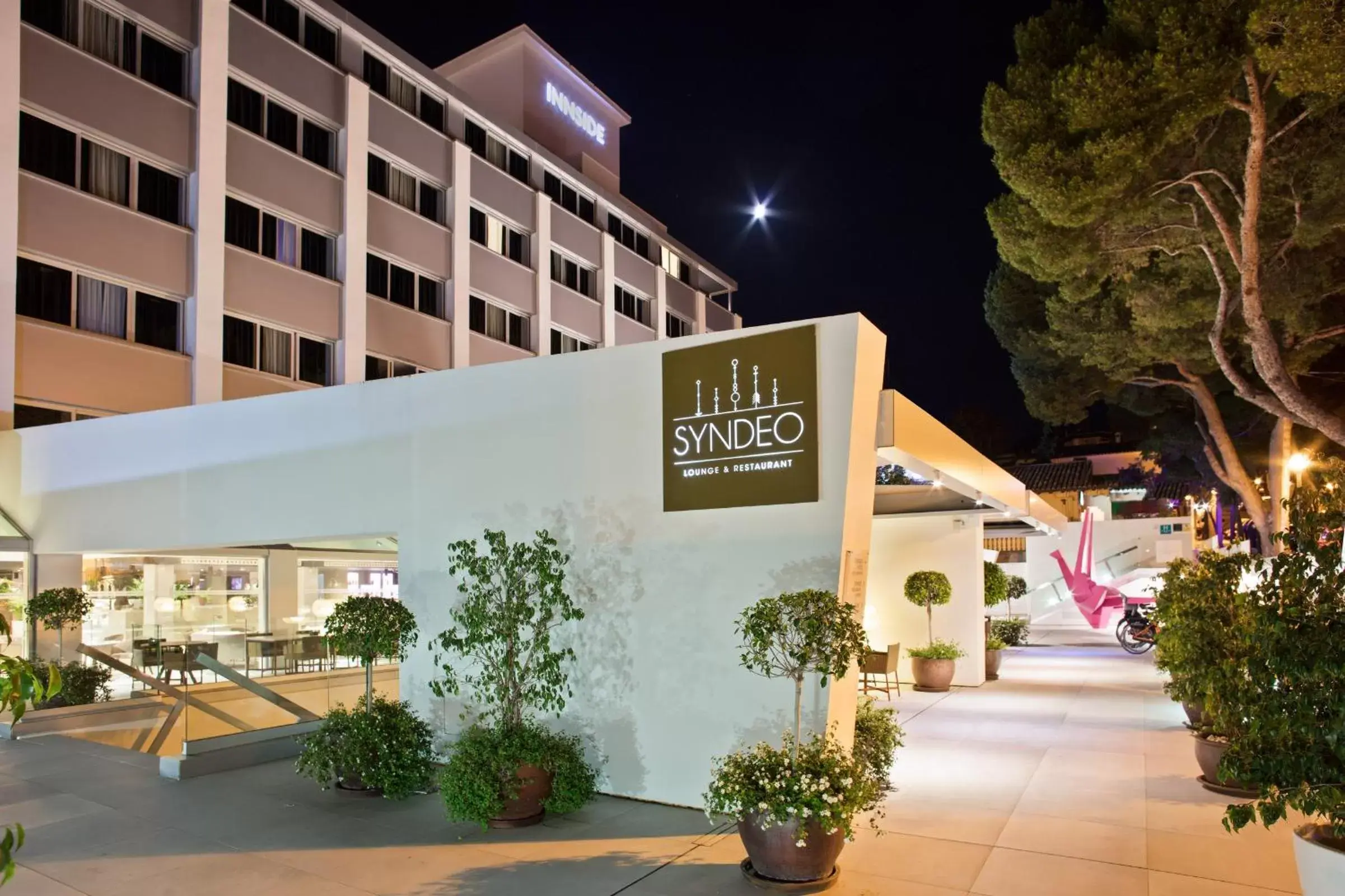 Lobby or reception in INNSiDE by Meliá Palma Bosque Lobby or reception in INNSiDE by Meliá Palma Bosque