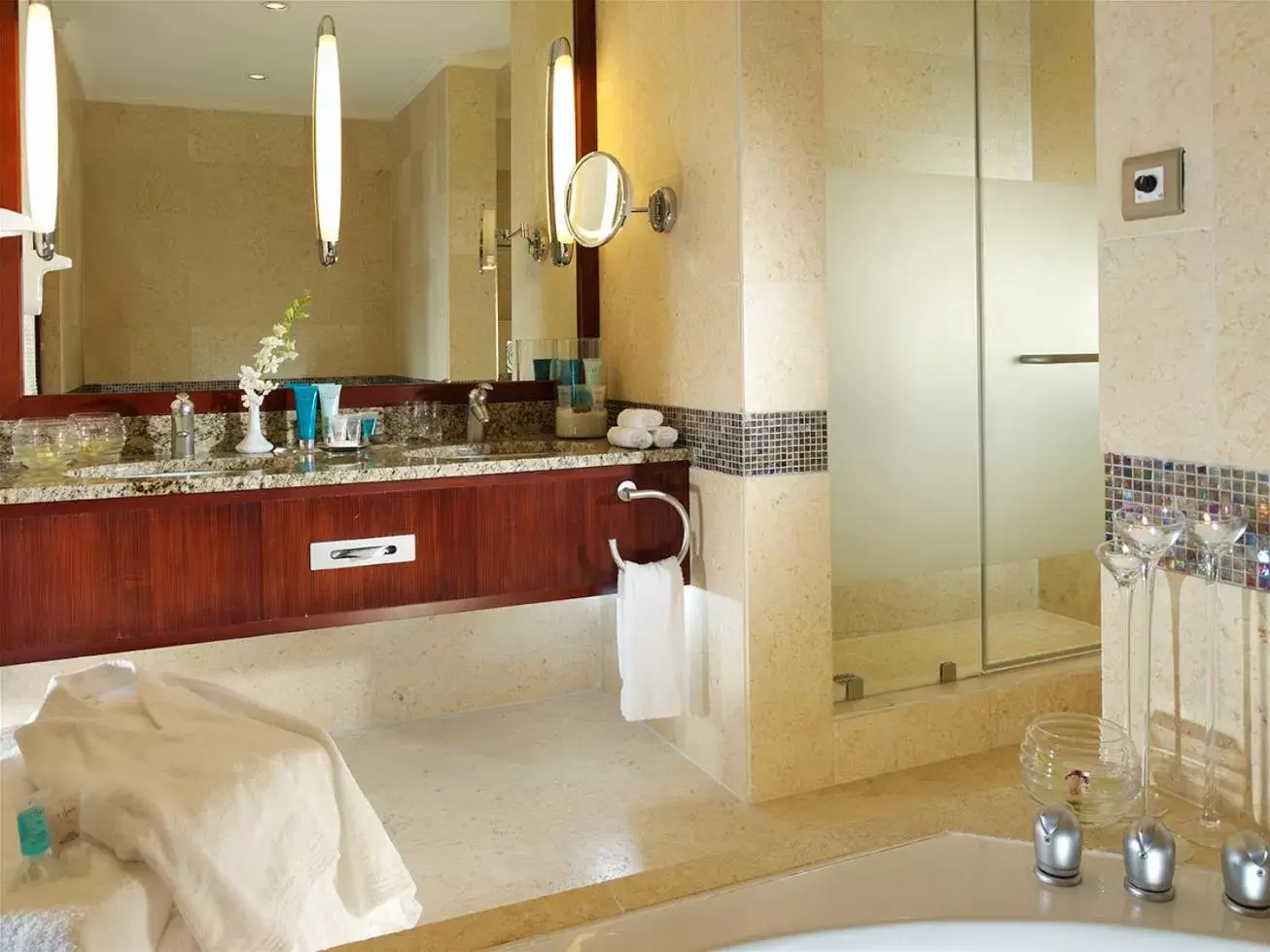 Bathroom in InterContinental Aqaba, an IHG Hotel