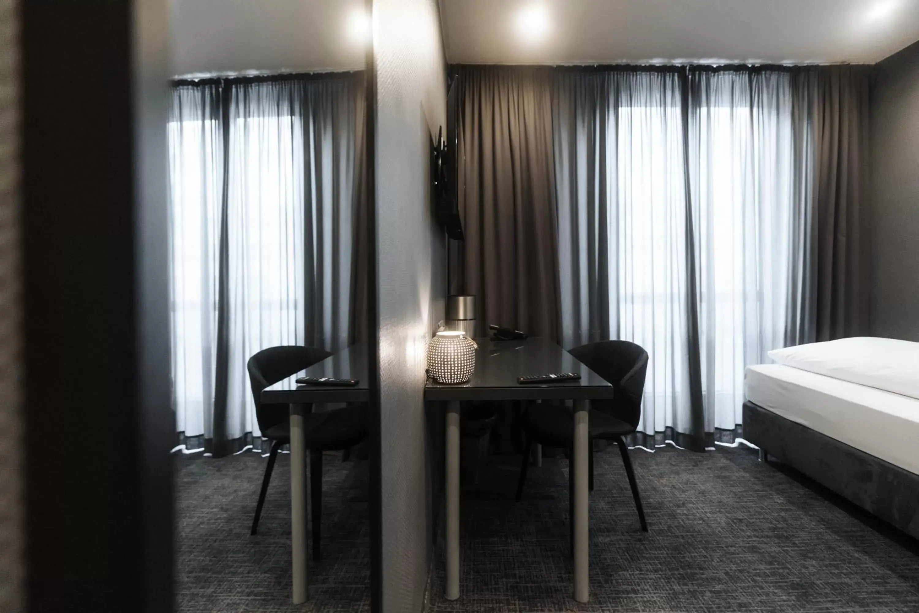 room service, Dining Area in Hotel am Augustinerplatz