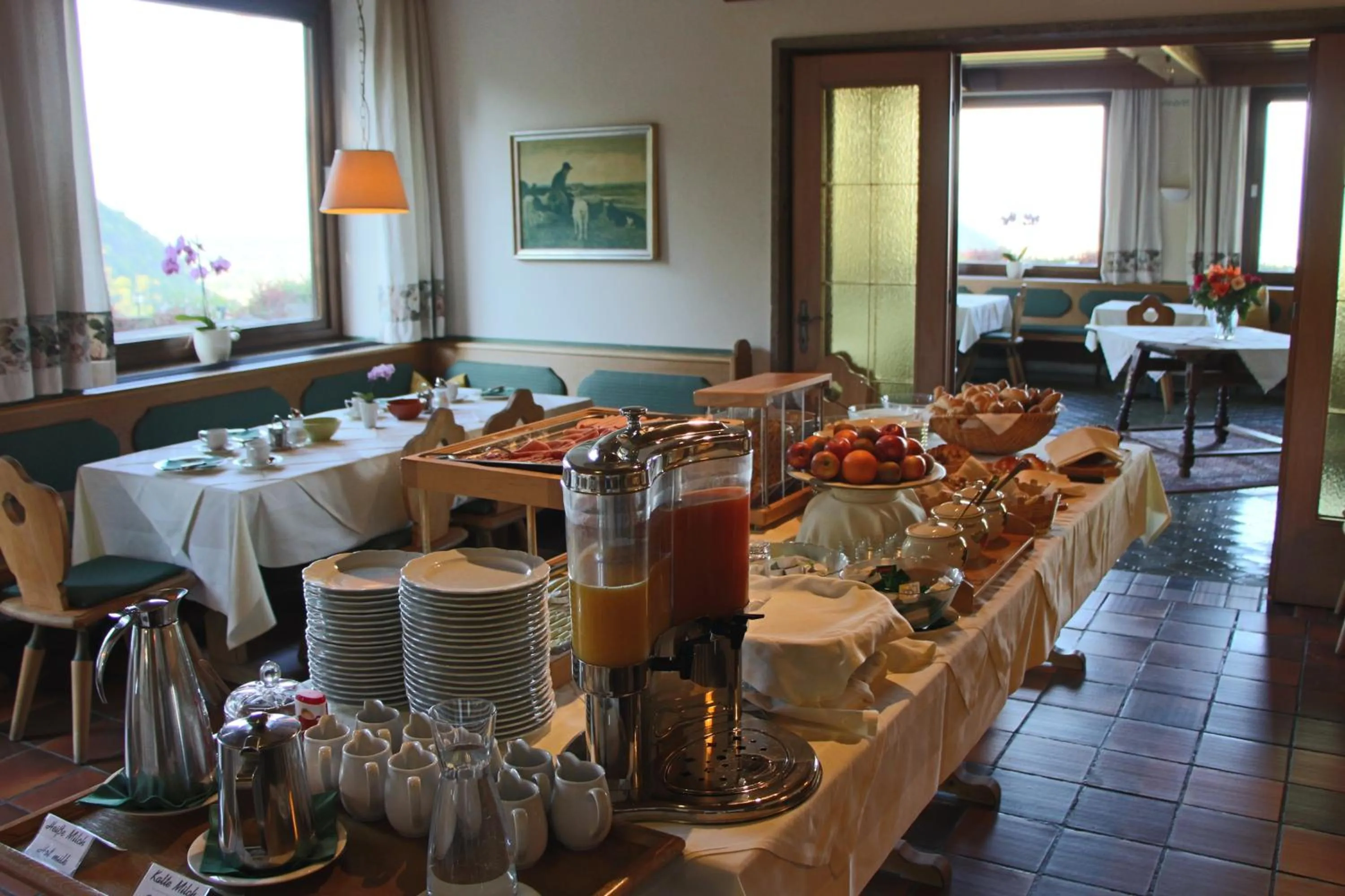 Buffet breakfast in Hotel Schöne Aussicht