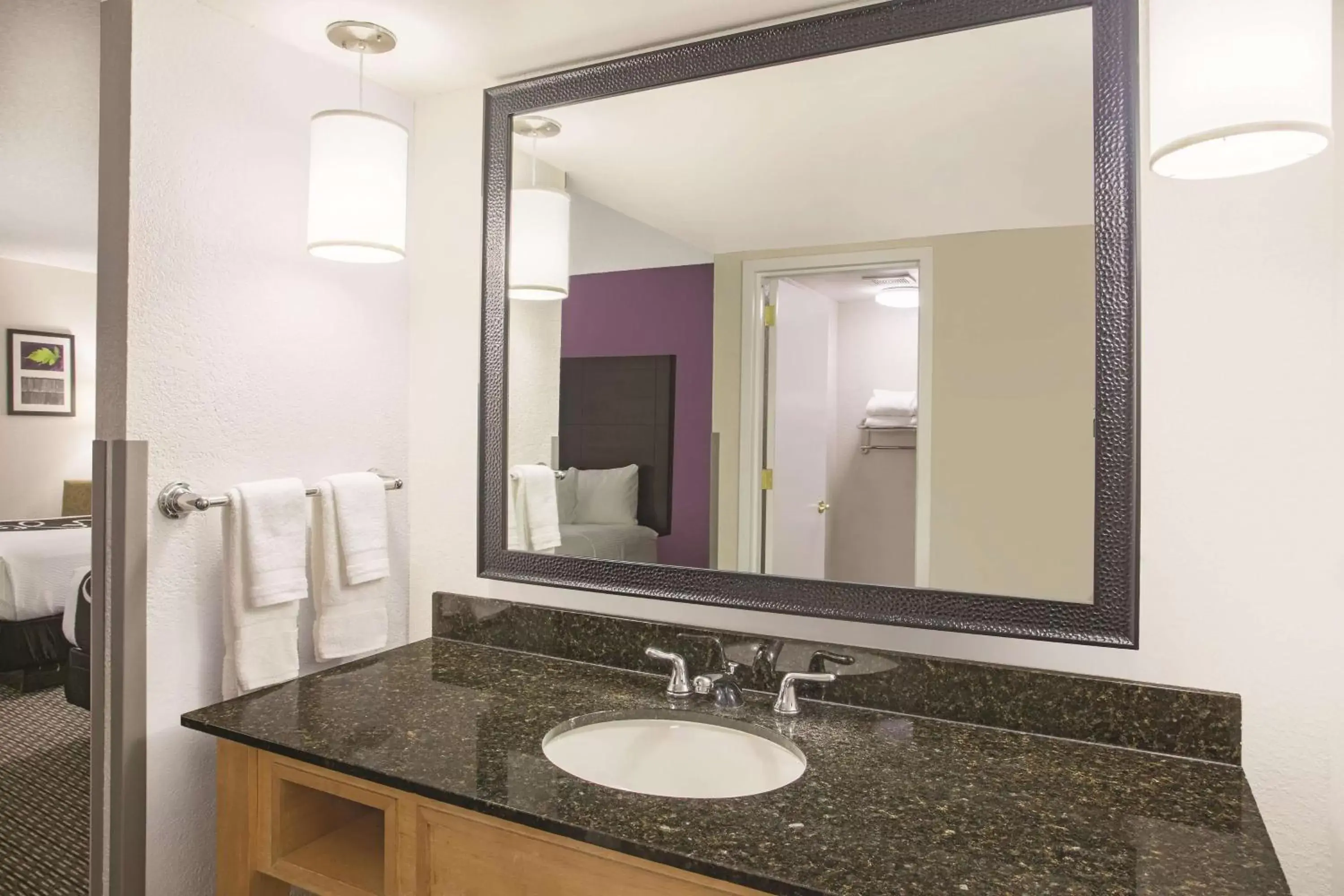 Photo of the whole room, Bathroom in La Quinta by Wyndham Fort Lauderdale Tamarac