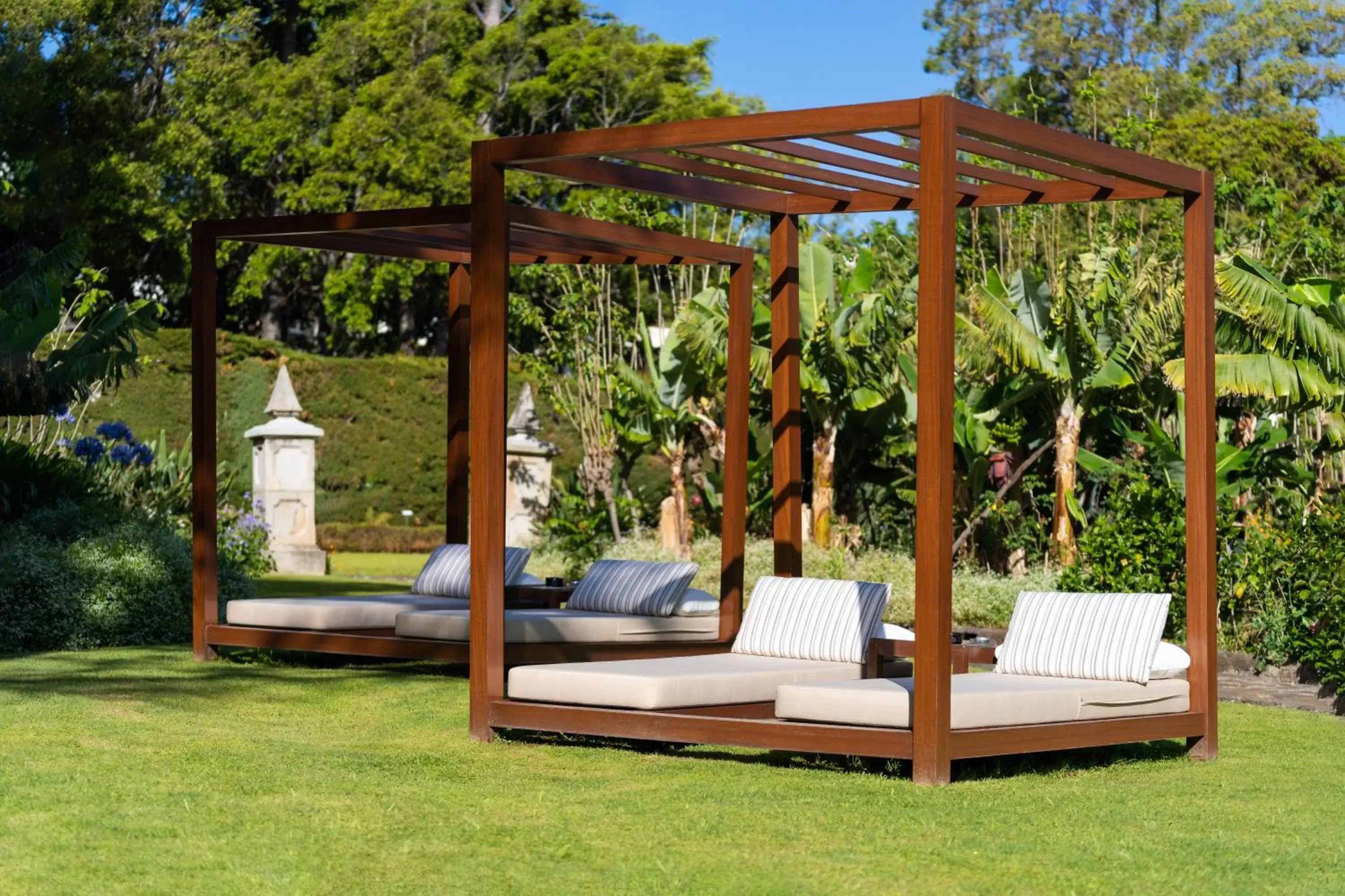 Swimming pool in Quinta da Casa Branca - Small Luxury Hotels of the World Swimming pool in Quinta da Casa Branca - Small Luxury Hotels of the World