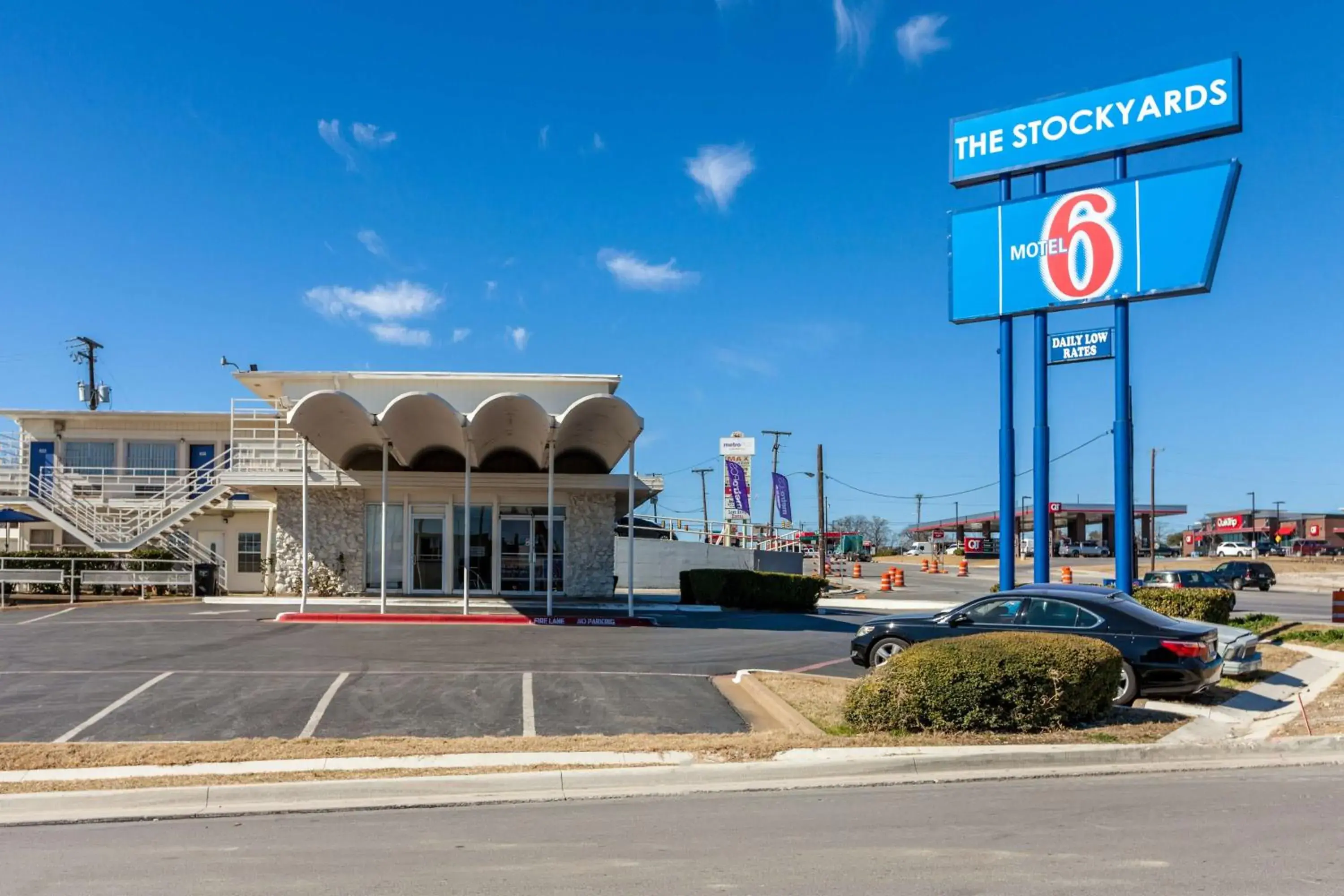 Property building in Motel 6 Fort Worth, Tx - Stockyards