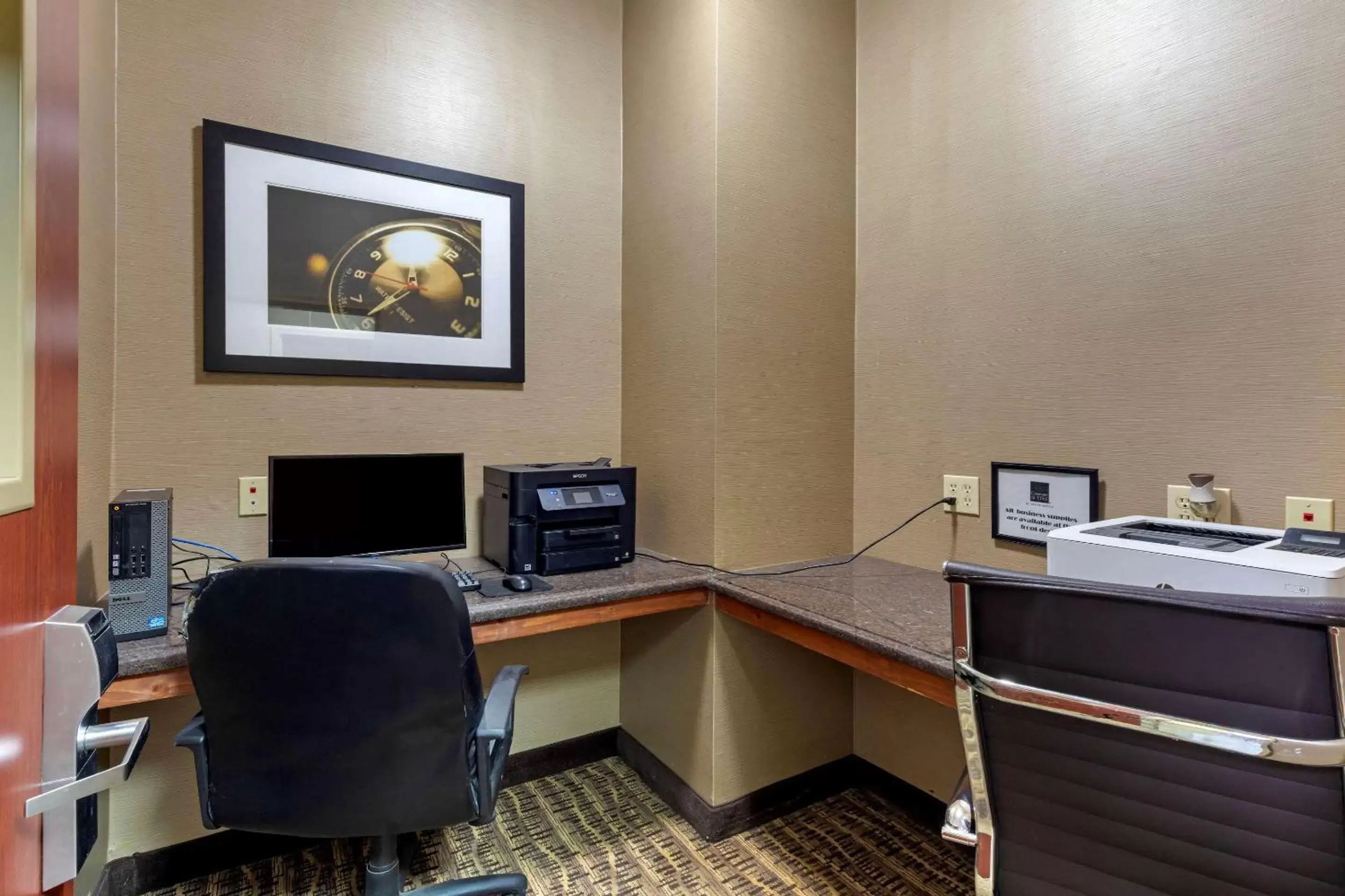 Business facilities, Business Area/Conference Room in Comfort Suites Gainesville