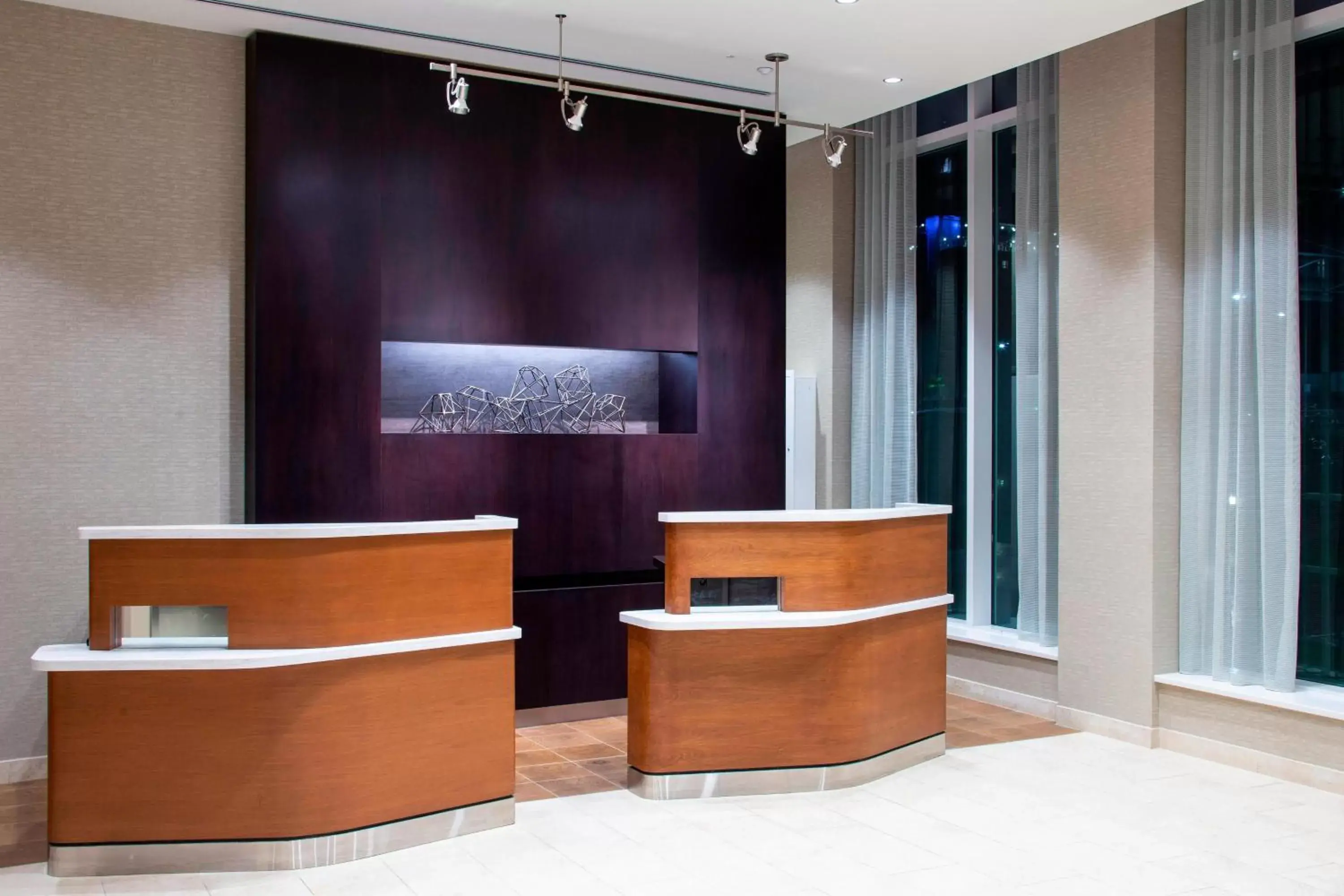 Lobby or reception, Lobby/Reception in Courtyard by Marriott New York Queens/Fresh Meadows