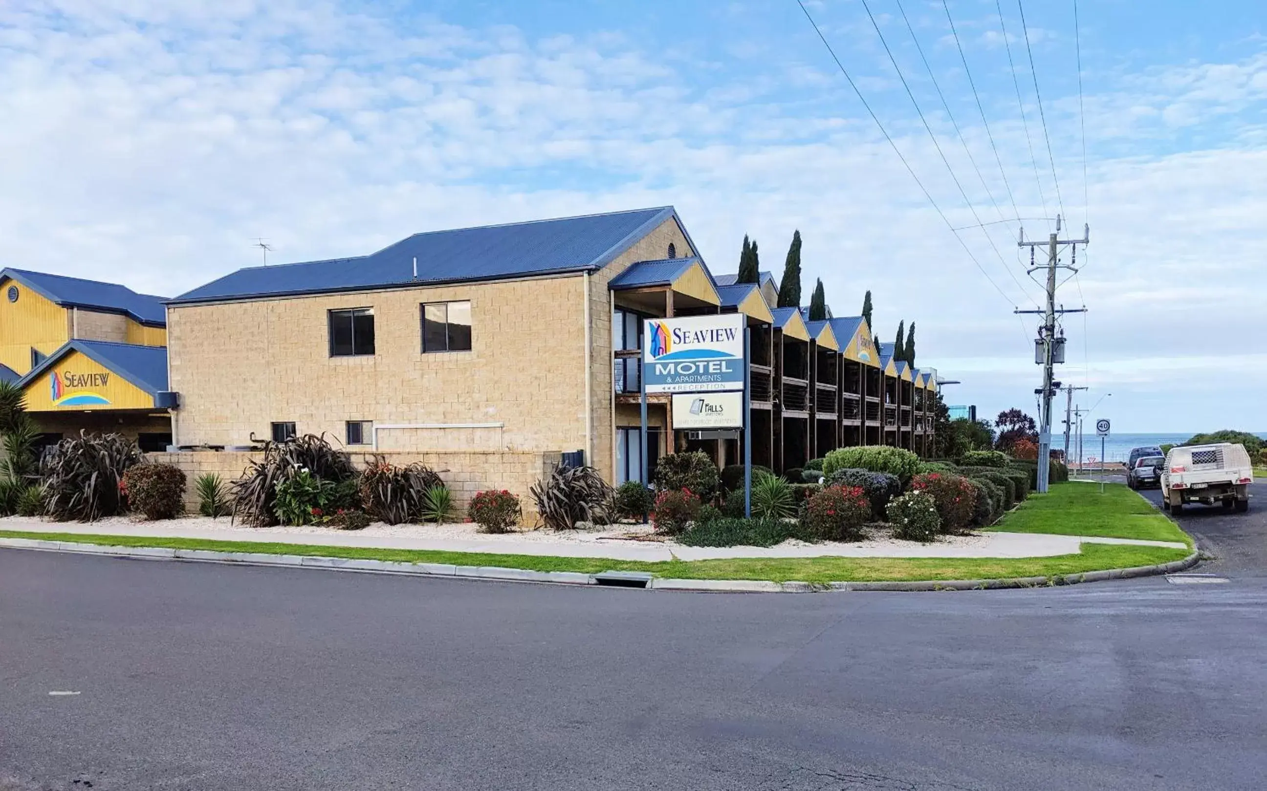 Street view, Property Building in Seaview Motel & Apartments