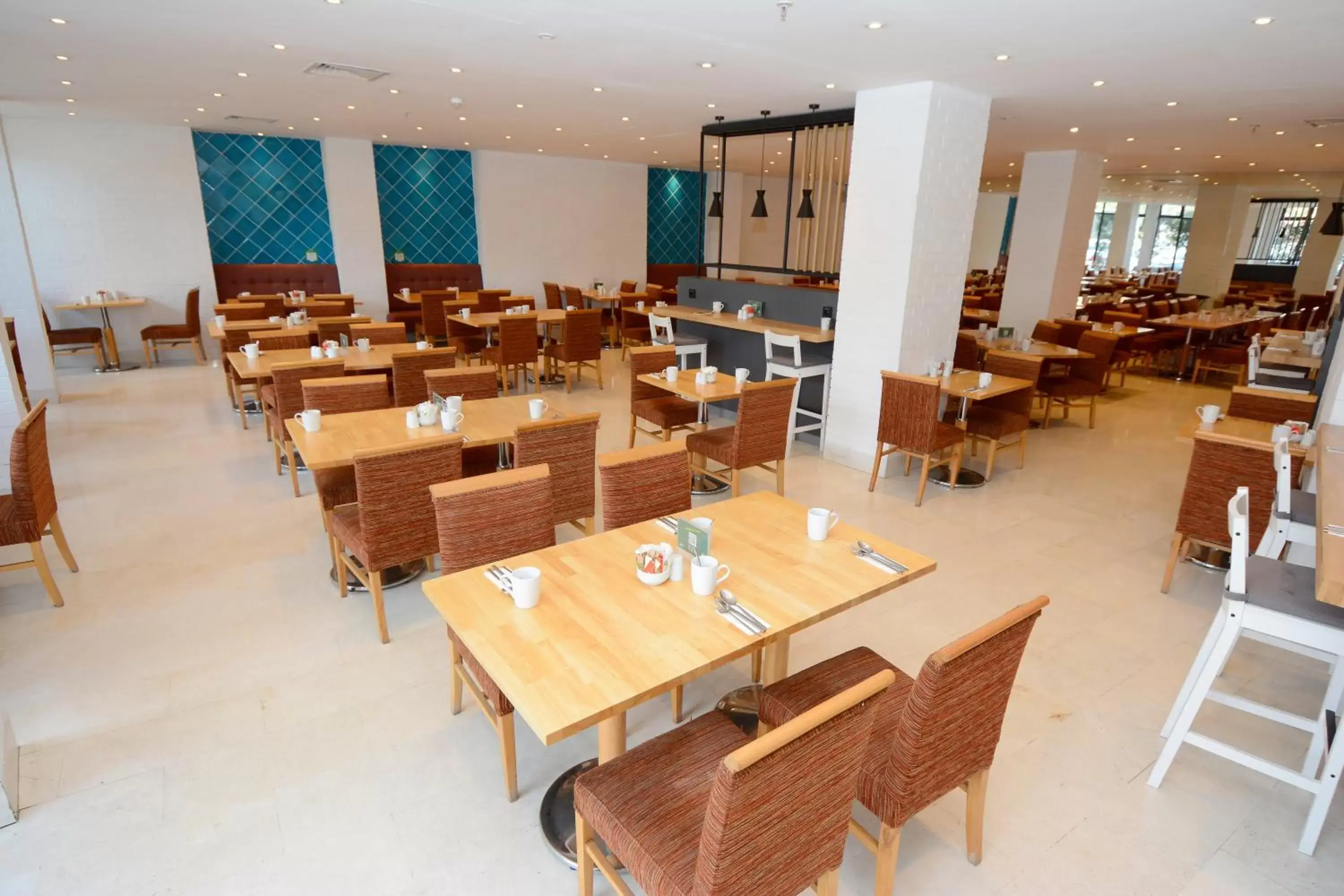 Restaurant/places to eat in Holiday Inn Istanbul City by IHG Restaurant/places to eat in Holiday Inn Istanbul City by IHG