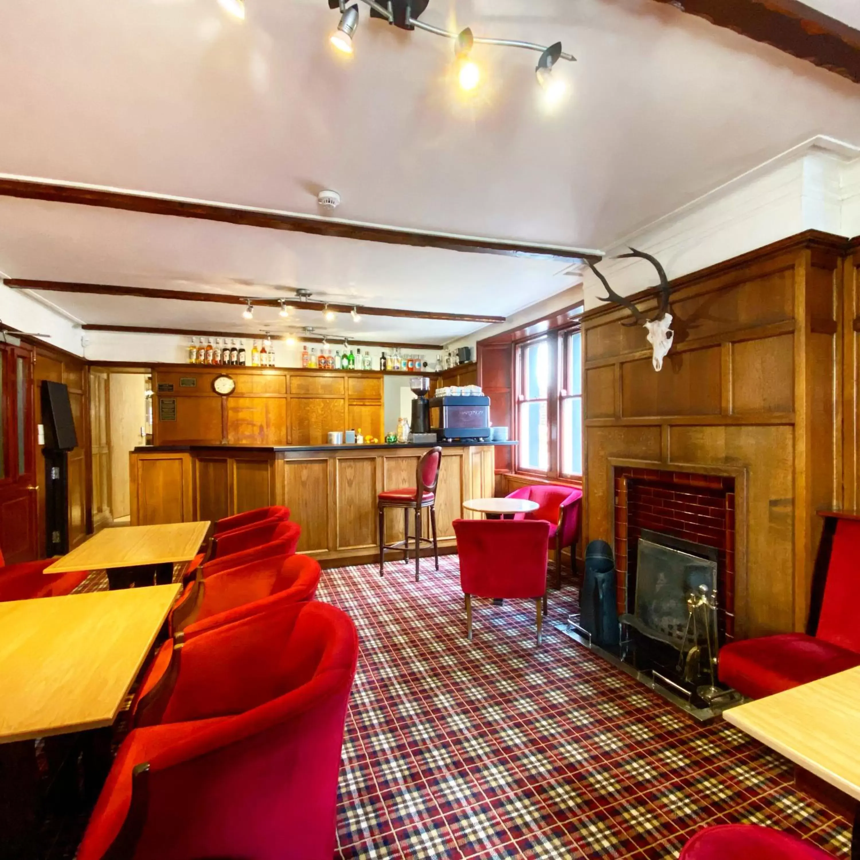 Lounge or bar in Kings Arms Hotel