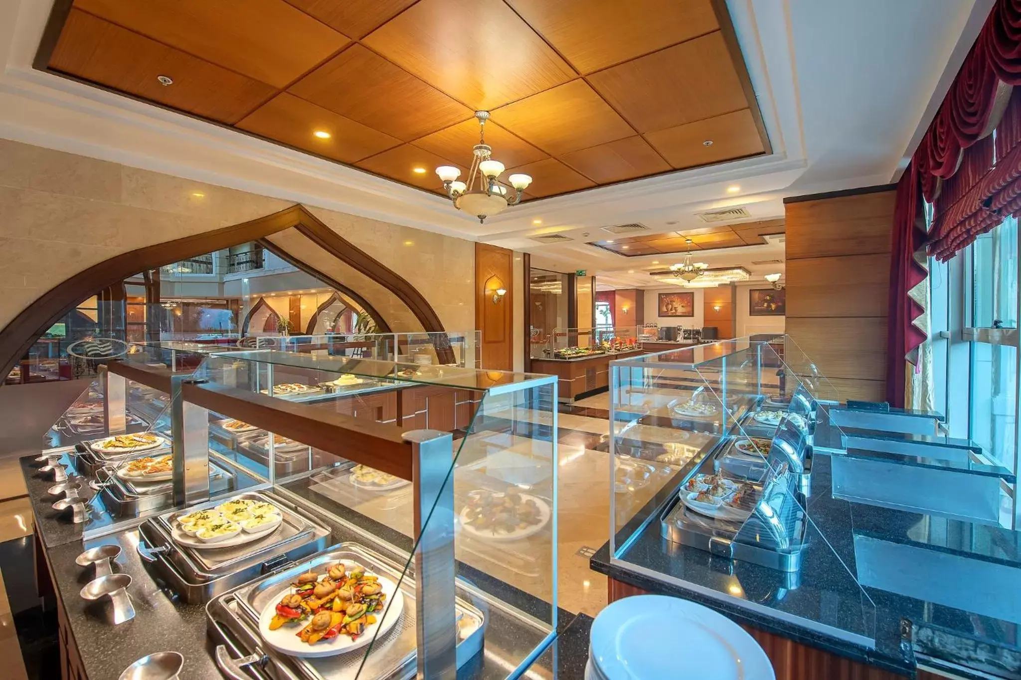 Restaurant/Places to Eat in Crowne Plaza Antalya, an IHG Hotel