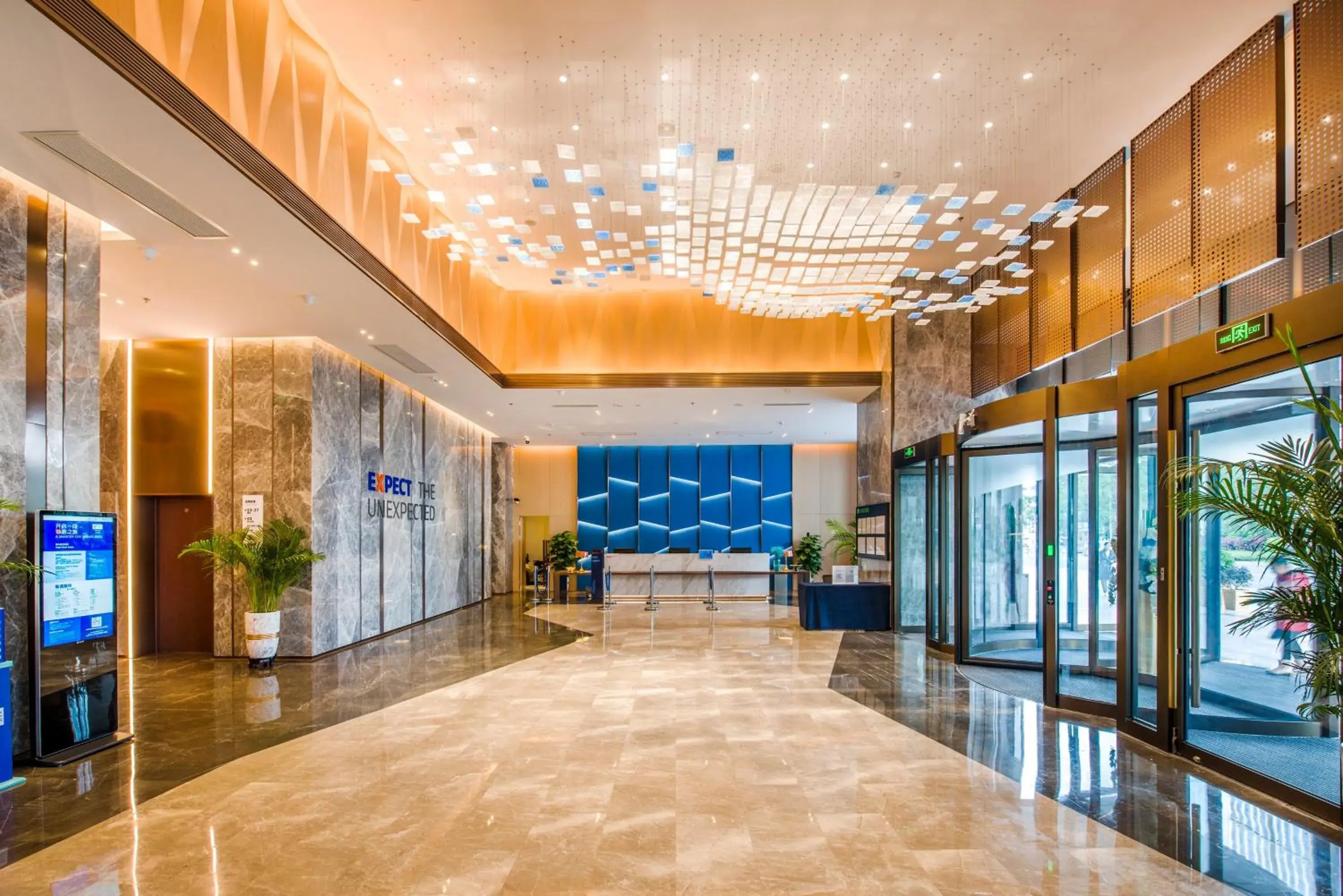 Lobby or reception, Lobby/Reception in Holiday Inn Express Foshan Beijiao, an IHG Hotel