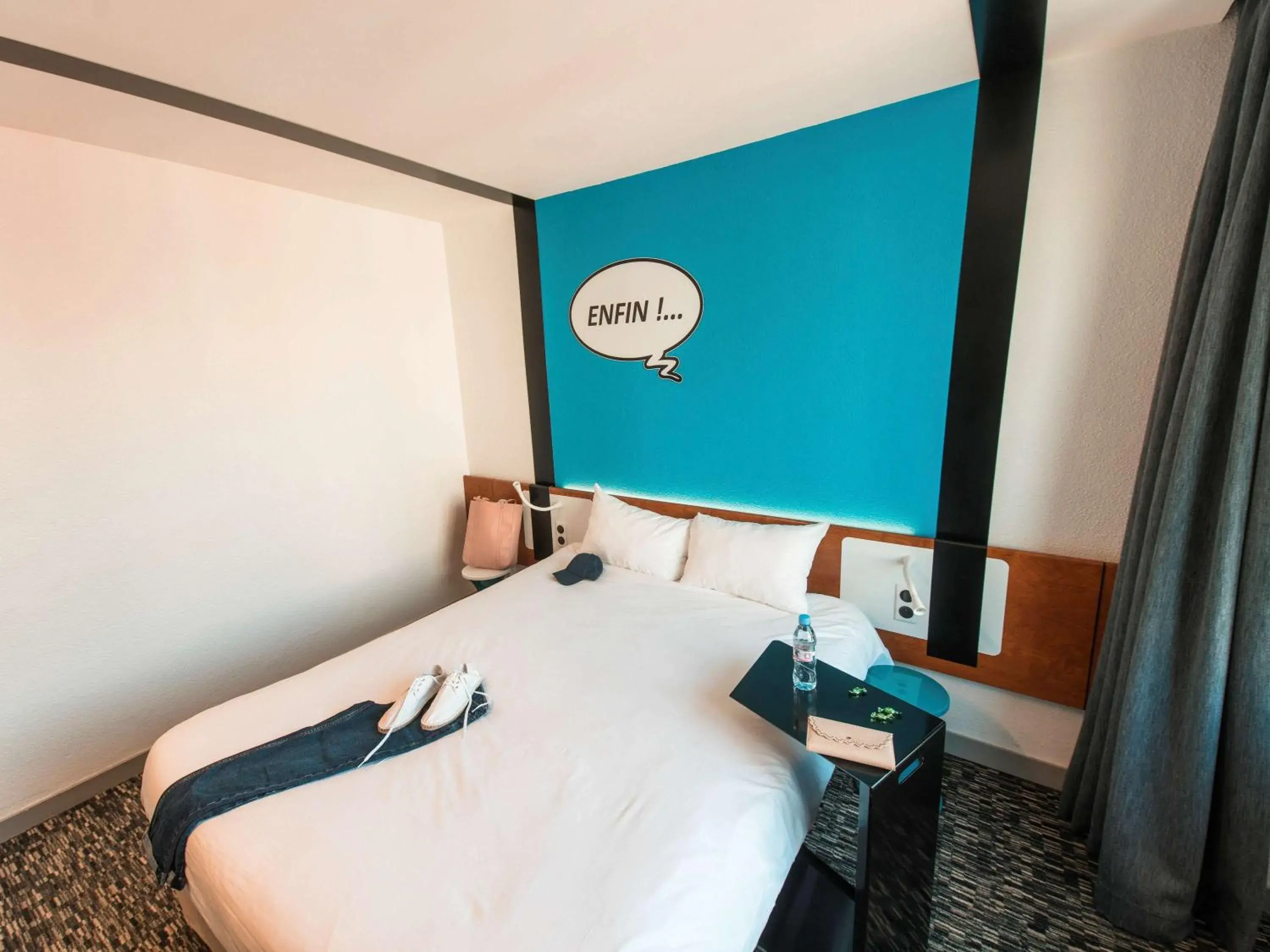 Photo of the whole room, Bed in Ibis Styles Chambery Centre Gare