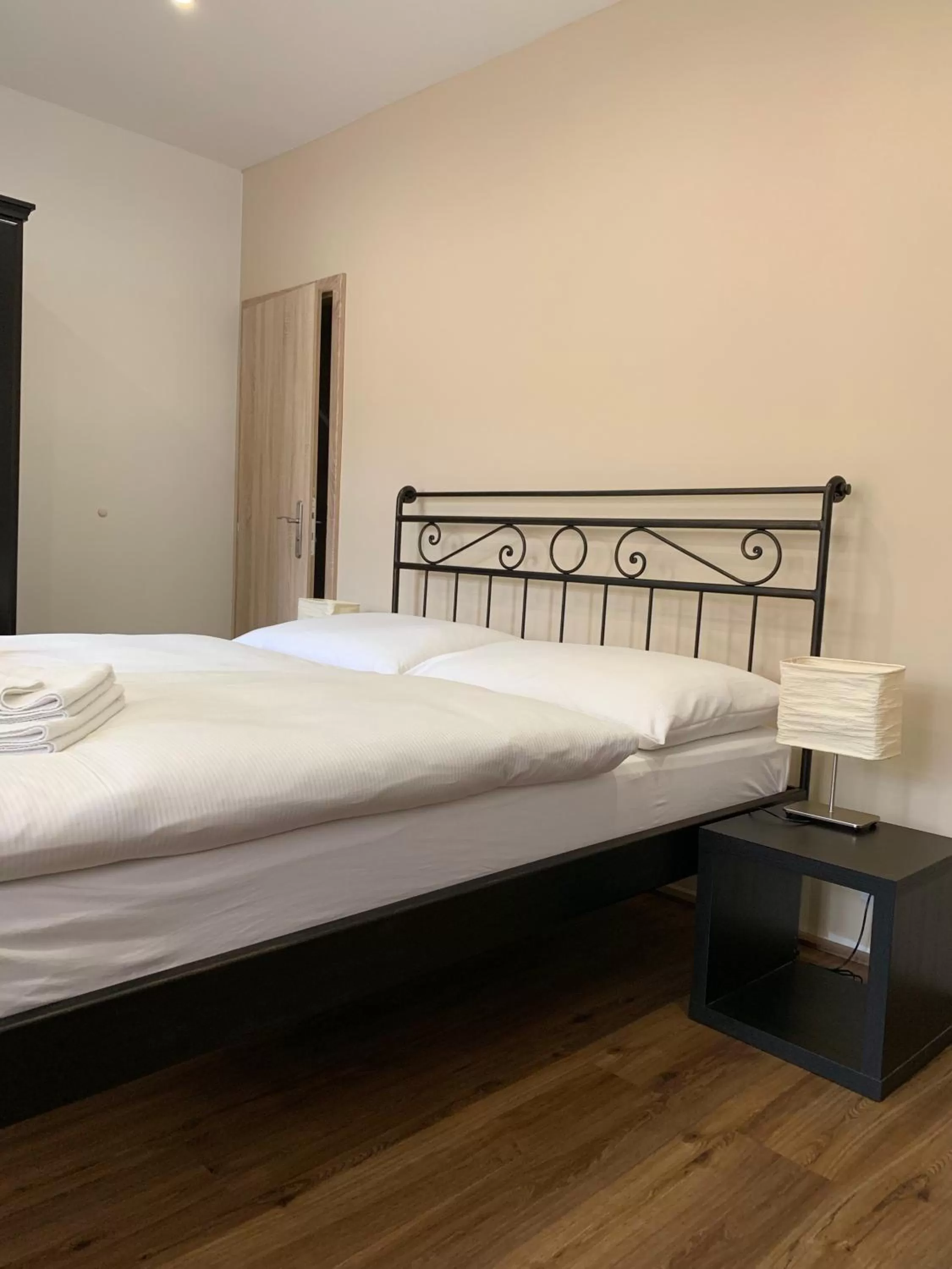 Bed in Apartma La Provence