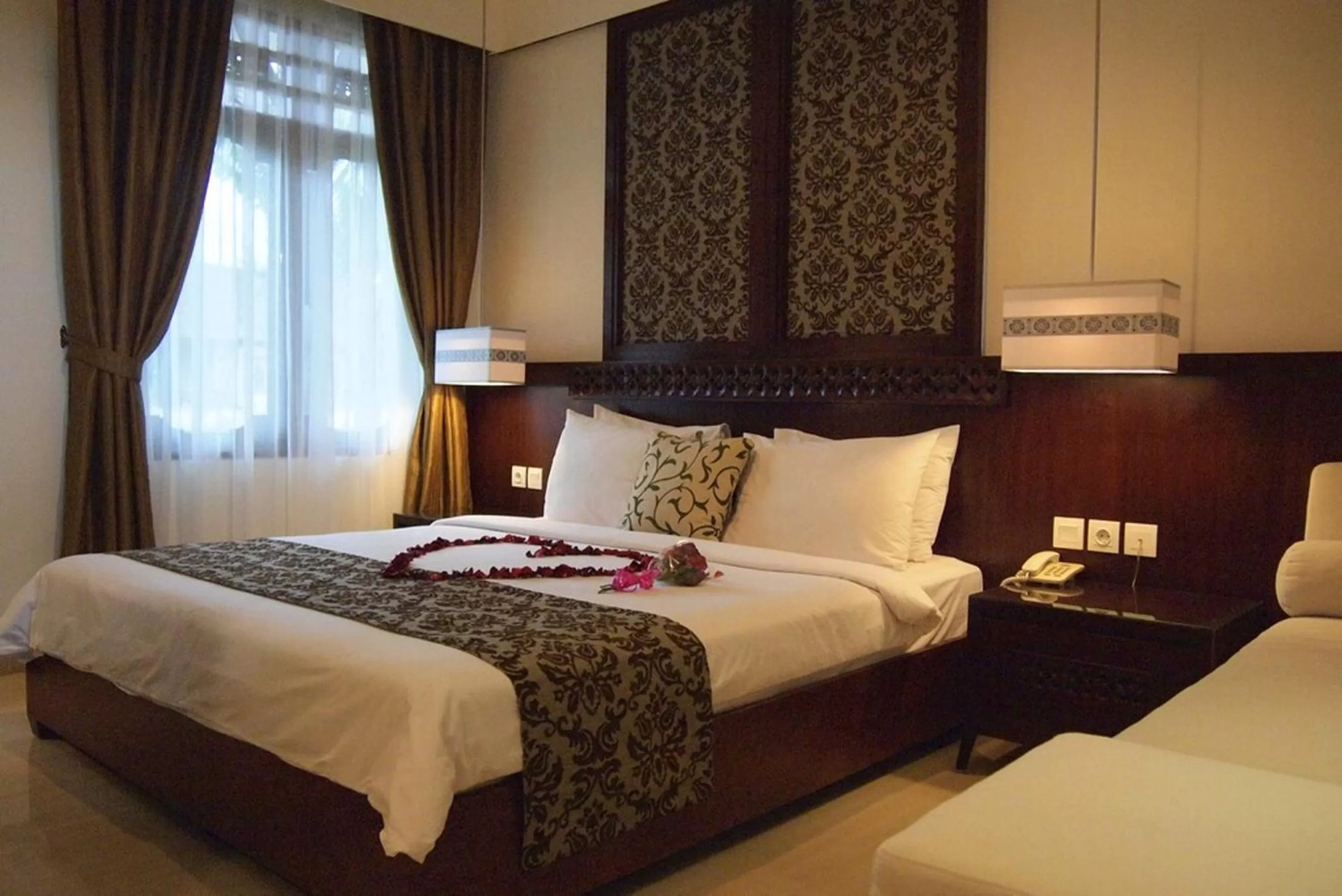 Photo of the whole room, Bed in Yulia Village Inn Ubud