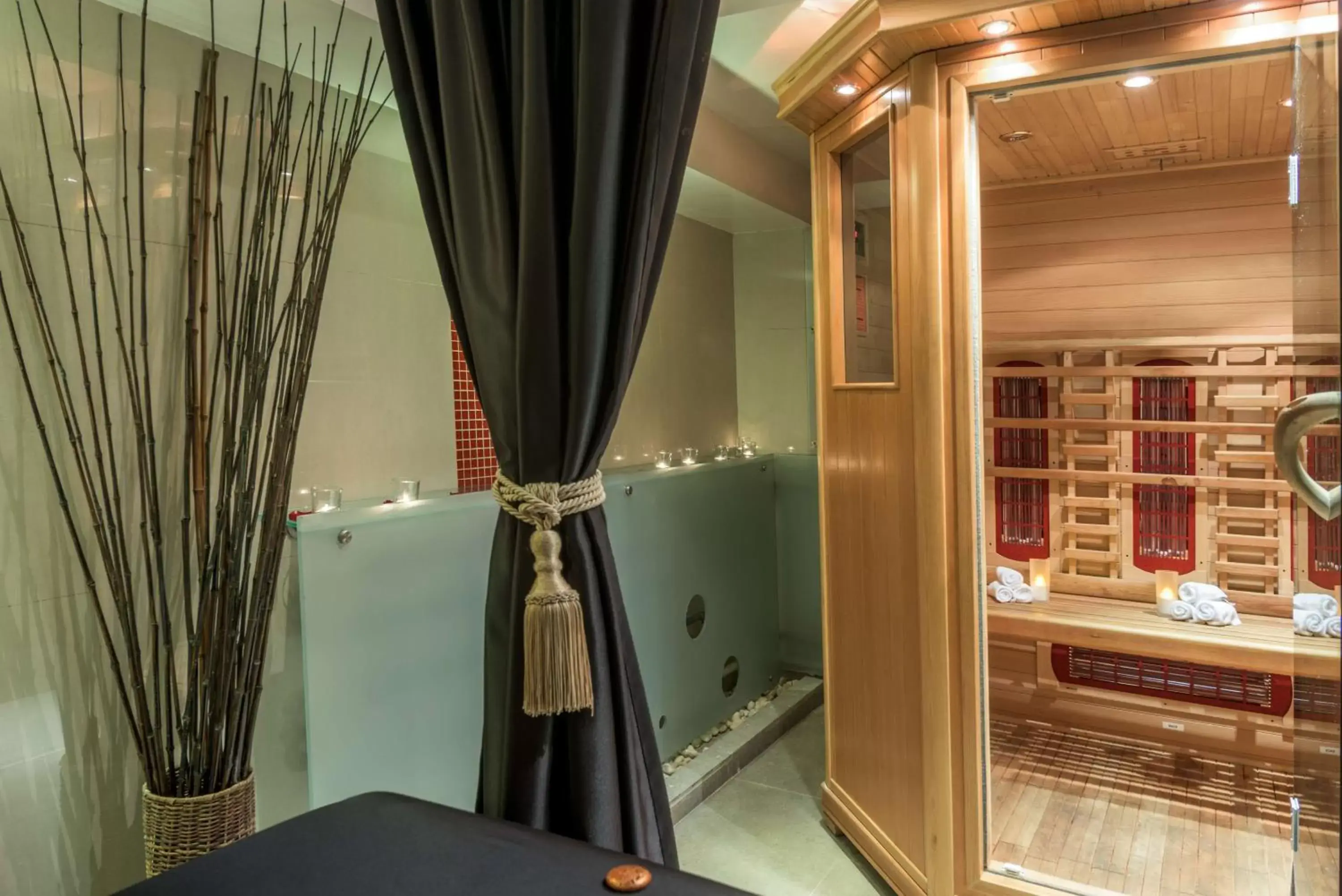 Spa and wellness centre/facilities in NH Collection Bogota Hacienda Royal