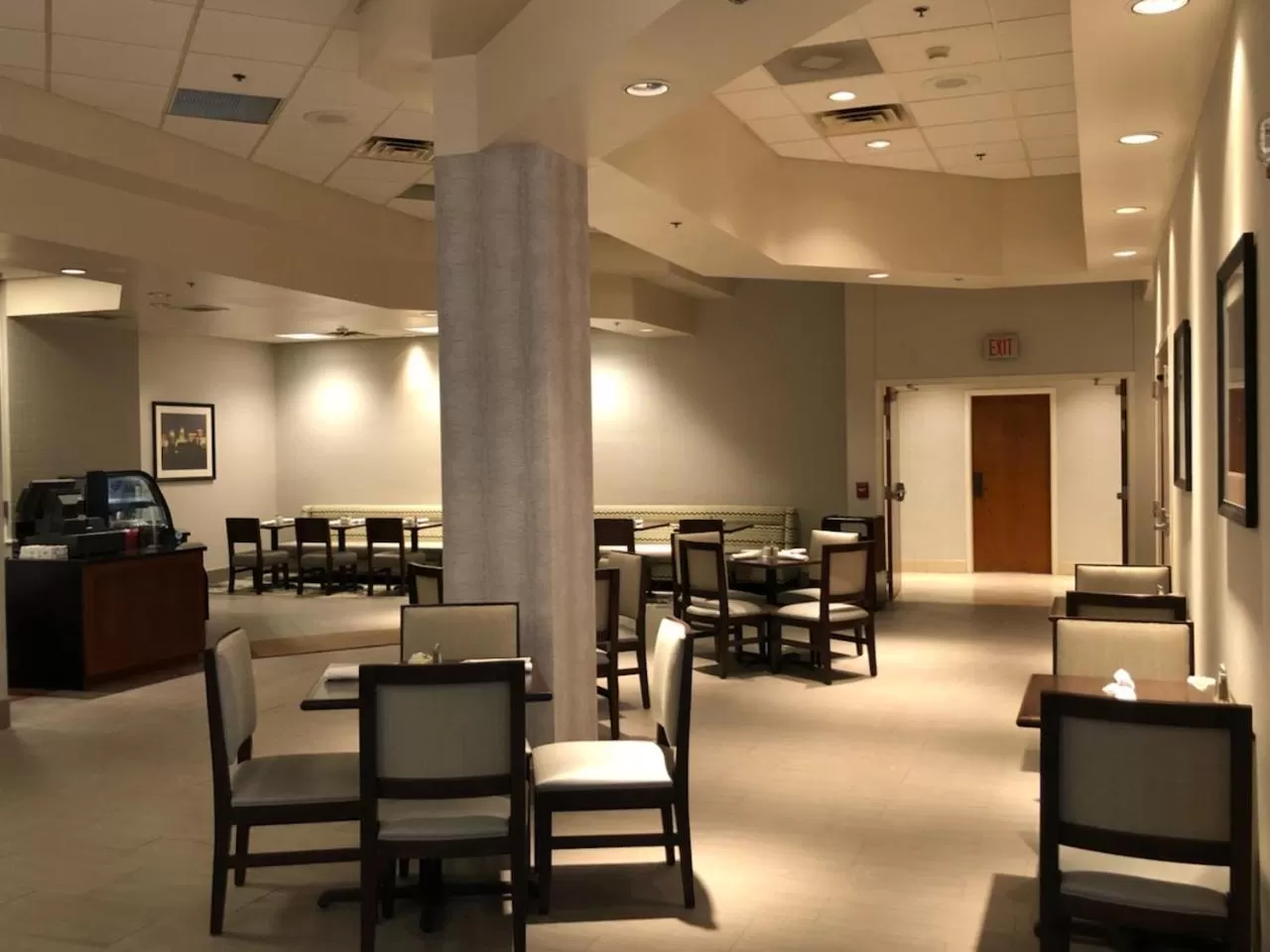 Restaurant/places to eat in Wyndham Garden Buffalo Downtown