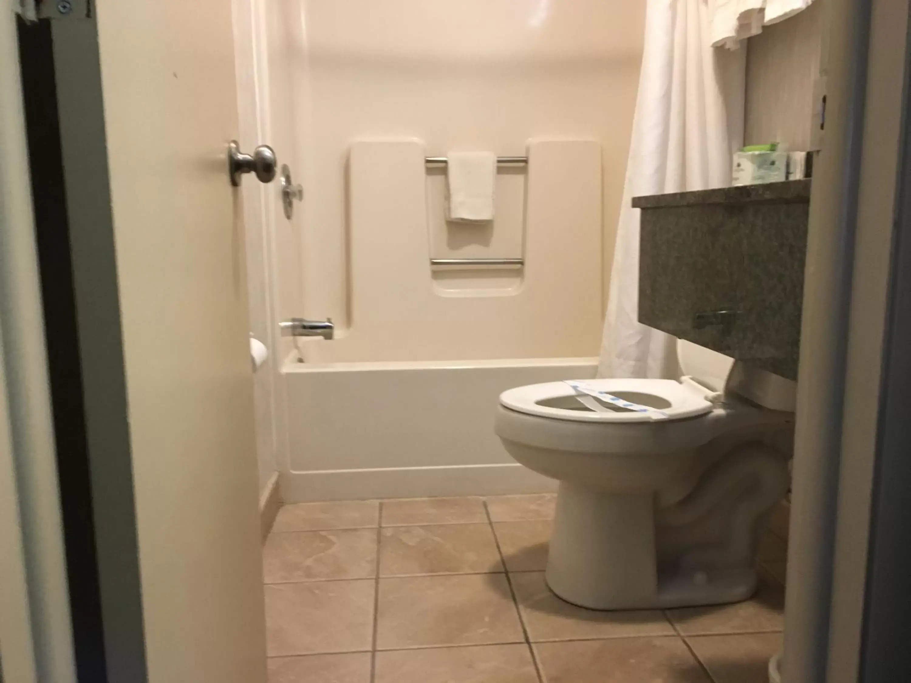 Bathroom in Landmark Motor Inn