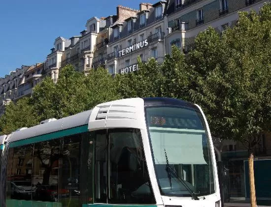 Facade/entrance in Terminus Orléans Paris
