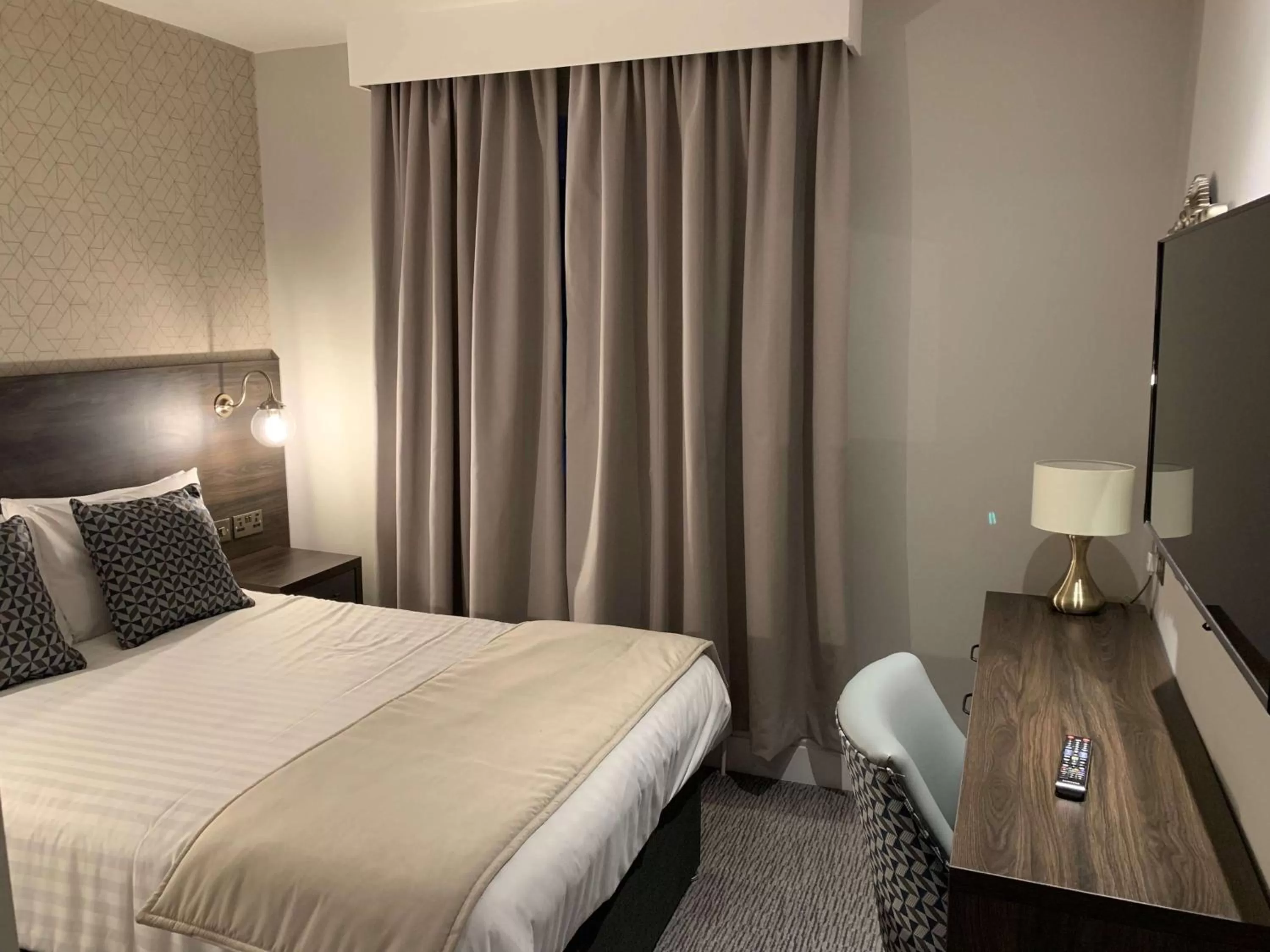 Photo of the whole room, Bed in Trafford Hall Hotel Manchester, Trademark Collection by Wyndham