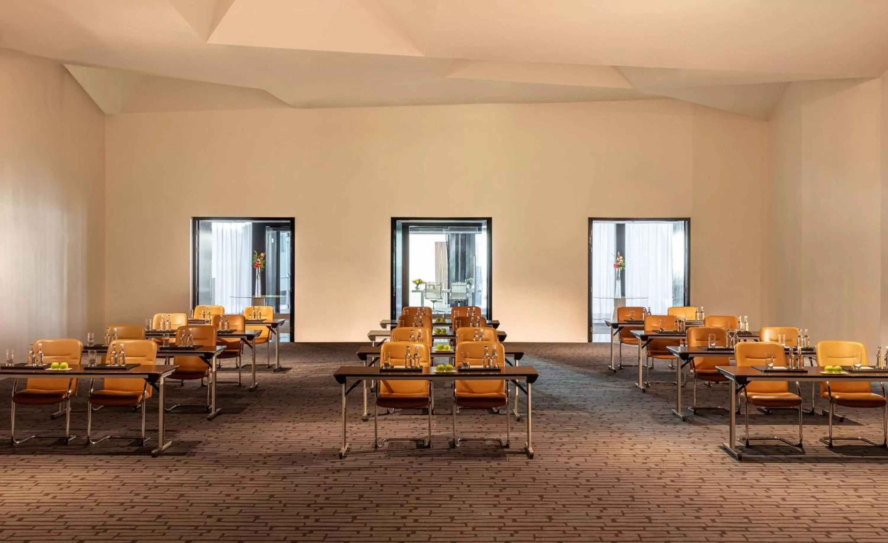 Meeting/conference room, Restaurant/Places to Eat in Anantara The Marker Dublin- A Leading Hotel of the World