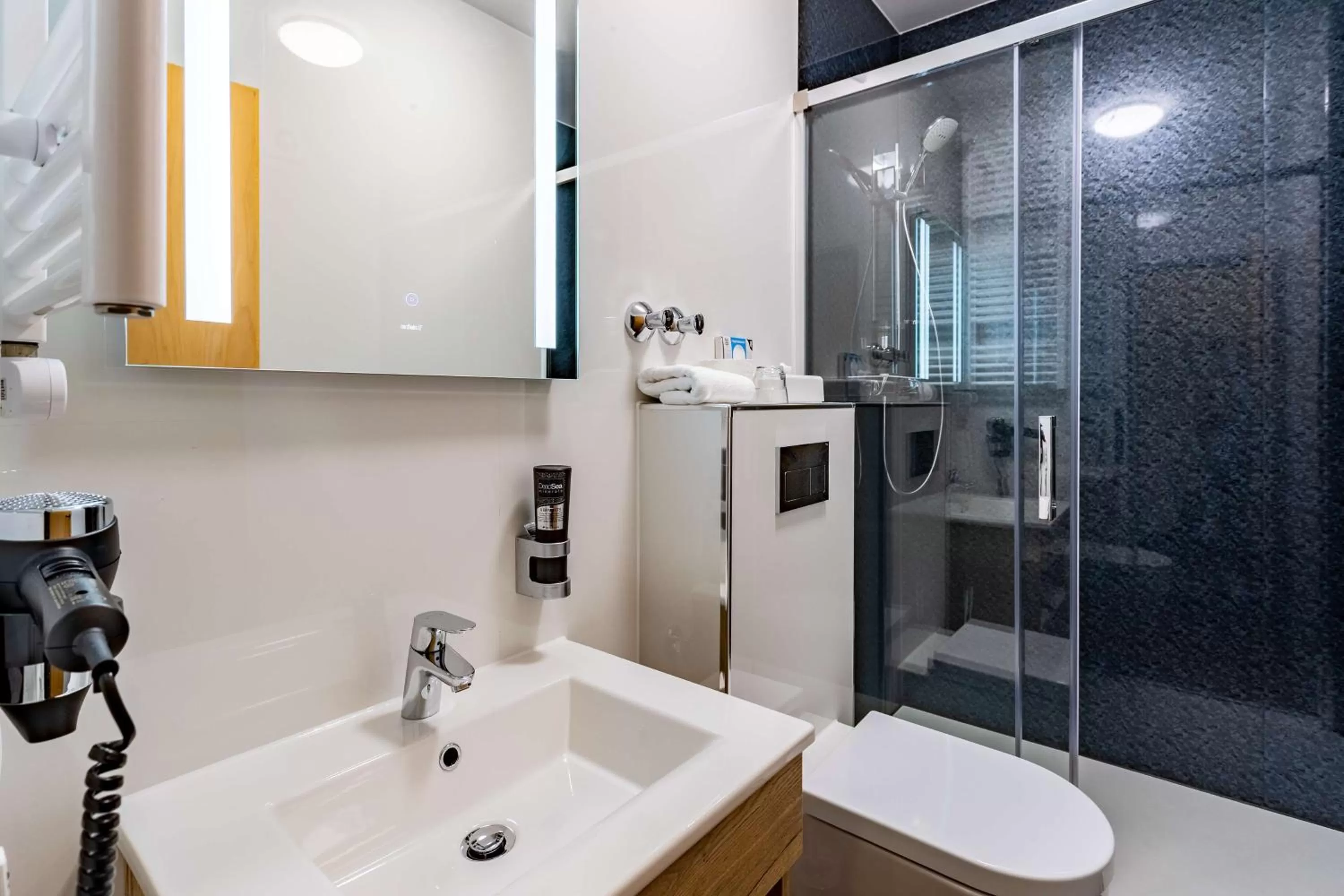 Bathroom in Waldhotel Eskeshof