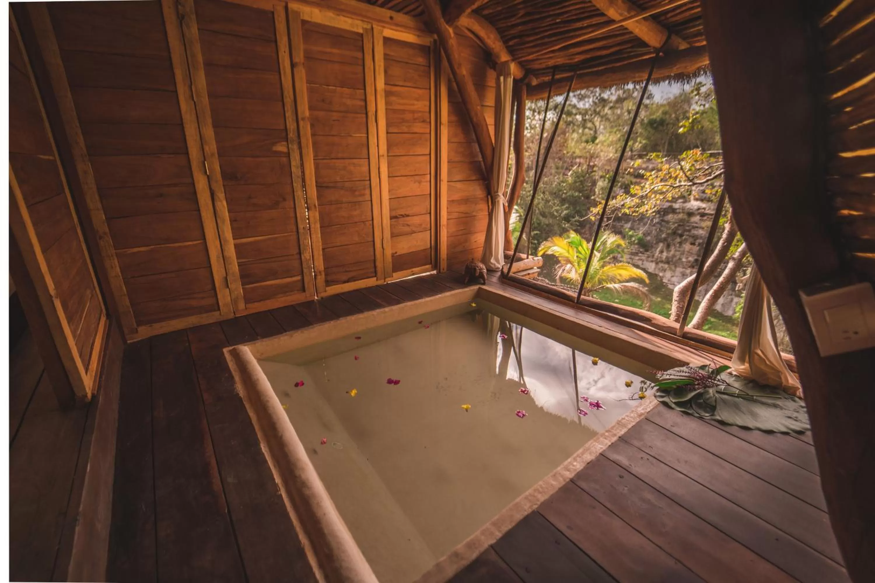 Spa and wellness centre/facilities in Destino Mío Mayan Jungle Retreat