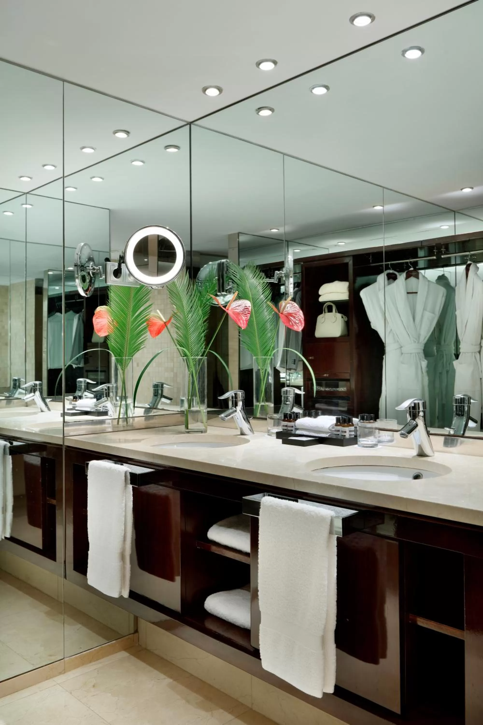 Toilet in Hyatt Regency Barcelona Tower