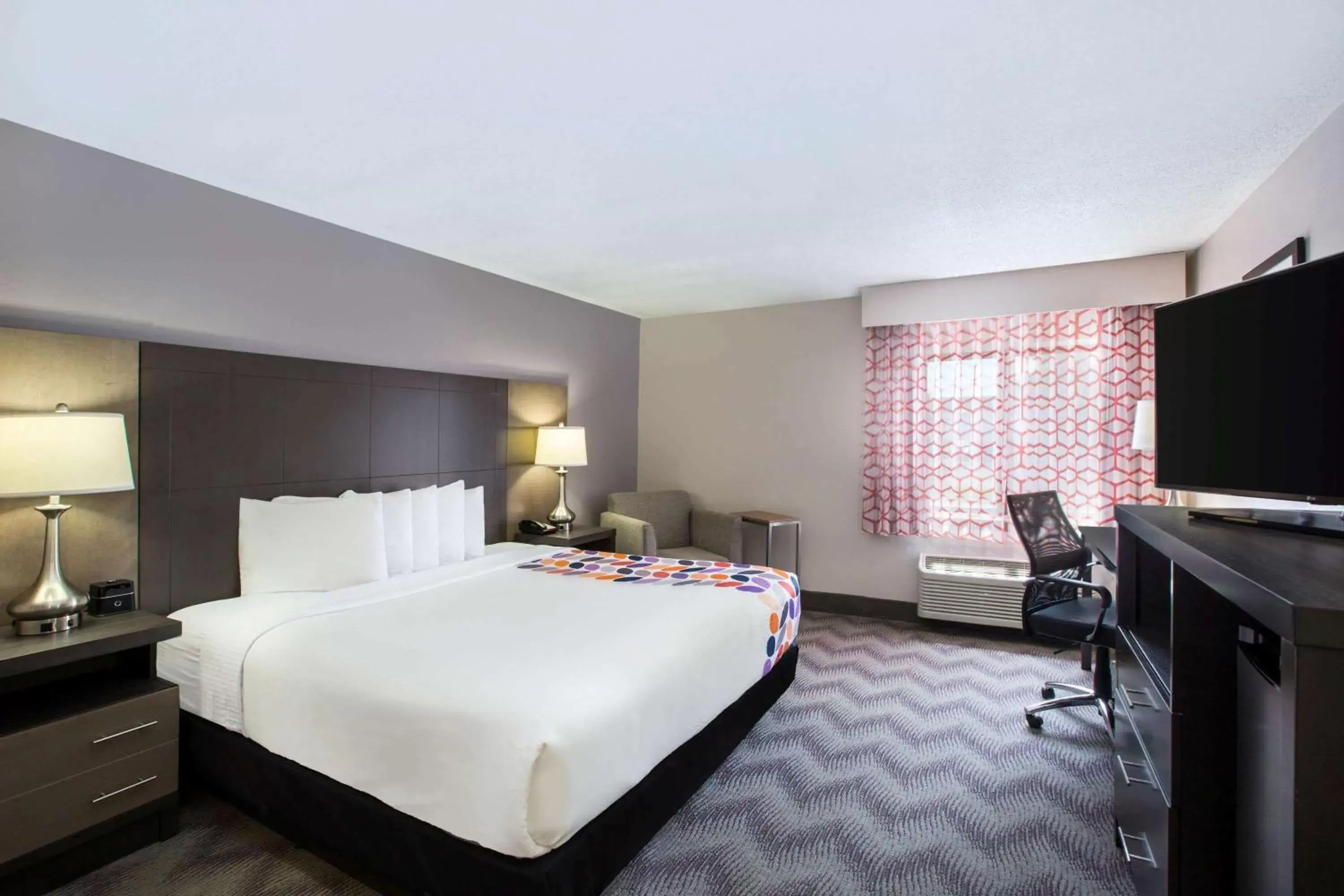 Photo of the whole room, Bed in La Quinta by Wyndham Goodlettsville - Nashville