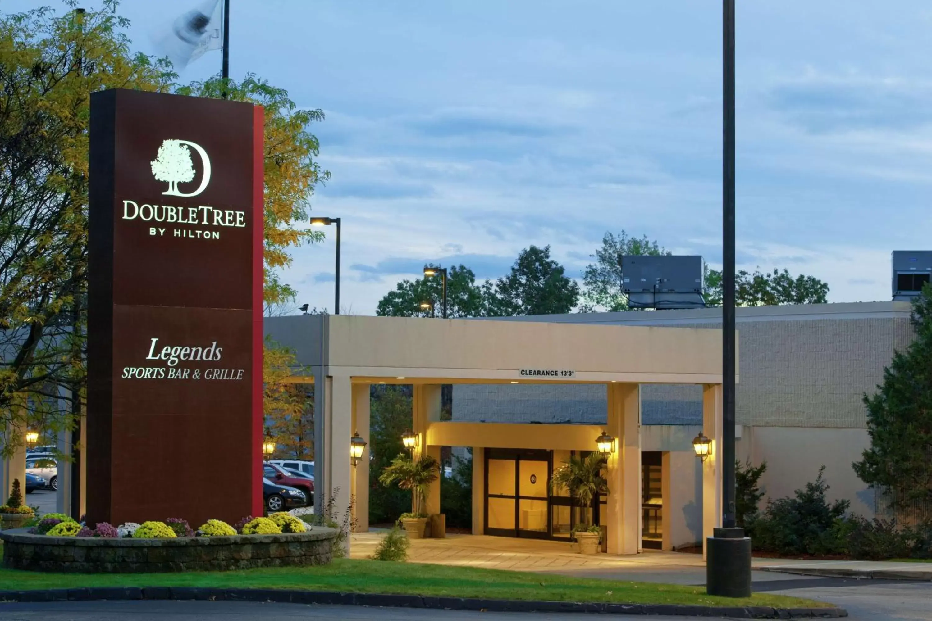 Property Building in DoubleTree by Hilton Boston-Milford