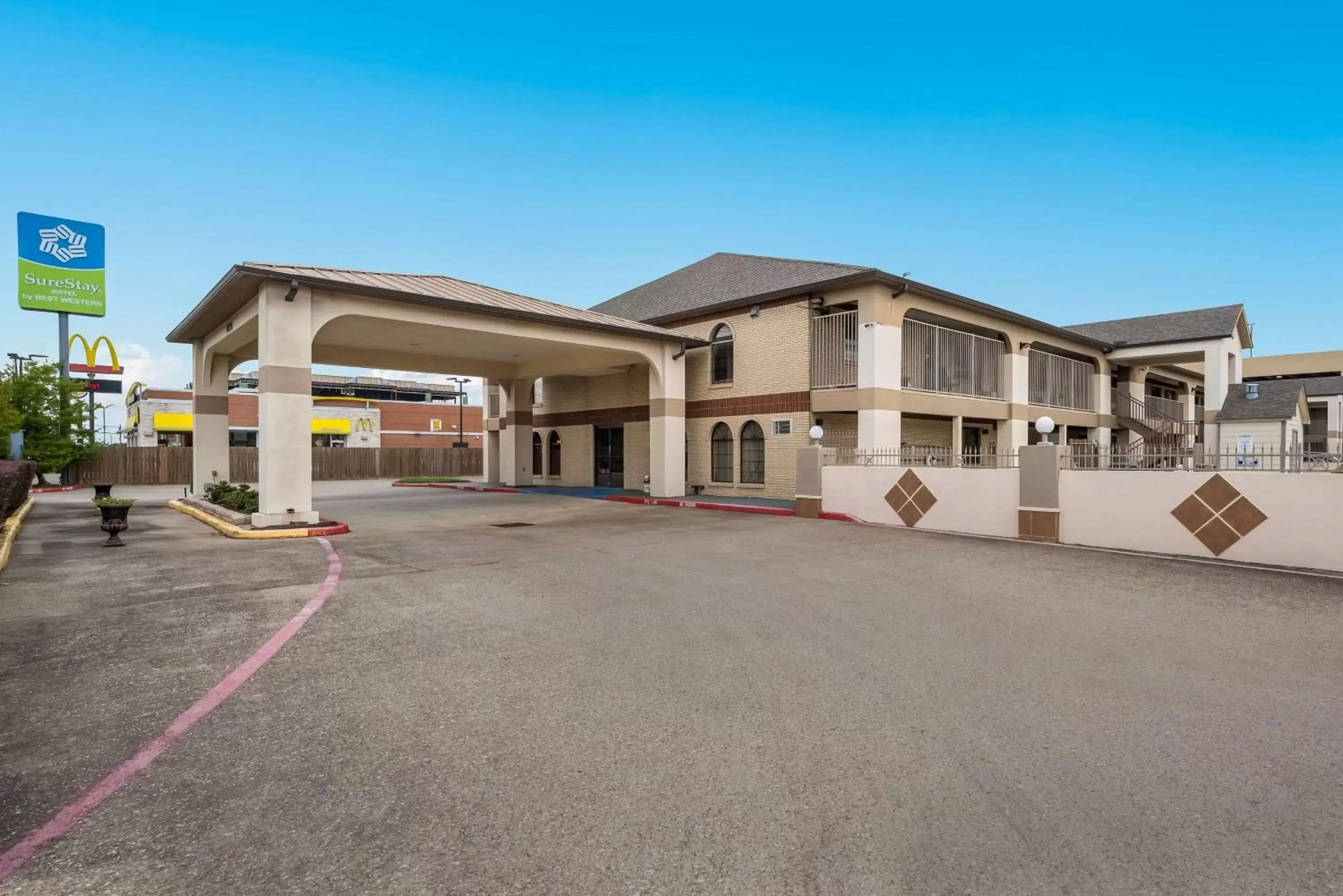 Property building in SureStay Hotel by Best Western Deer Park Property building in SureStay Hotel by Best Western Deer Park