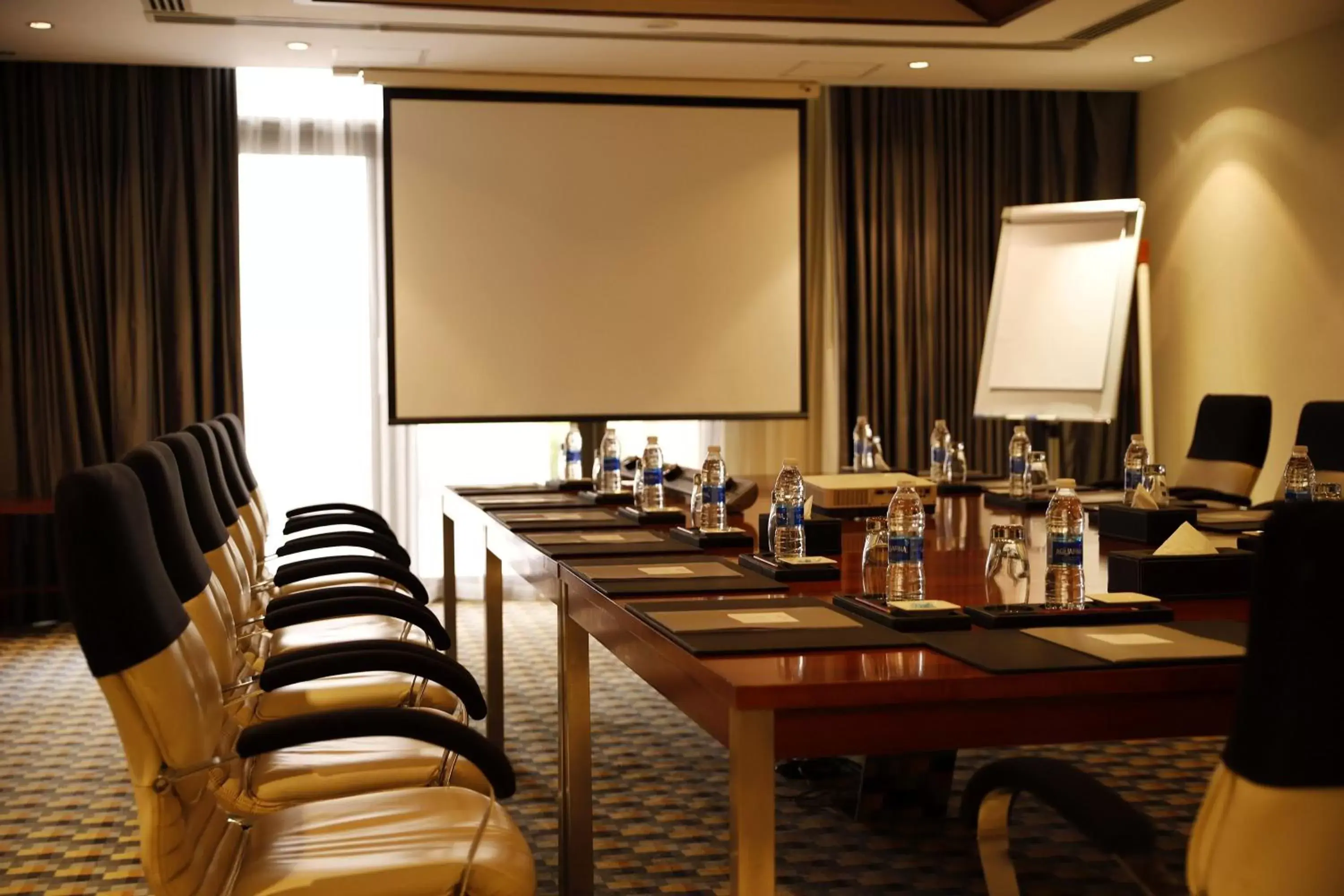 Meeting/conference room in Crowne Plaza Sohar, an IHG Hotel