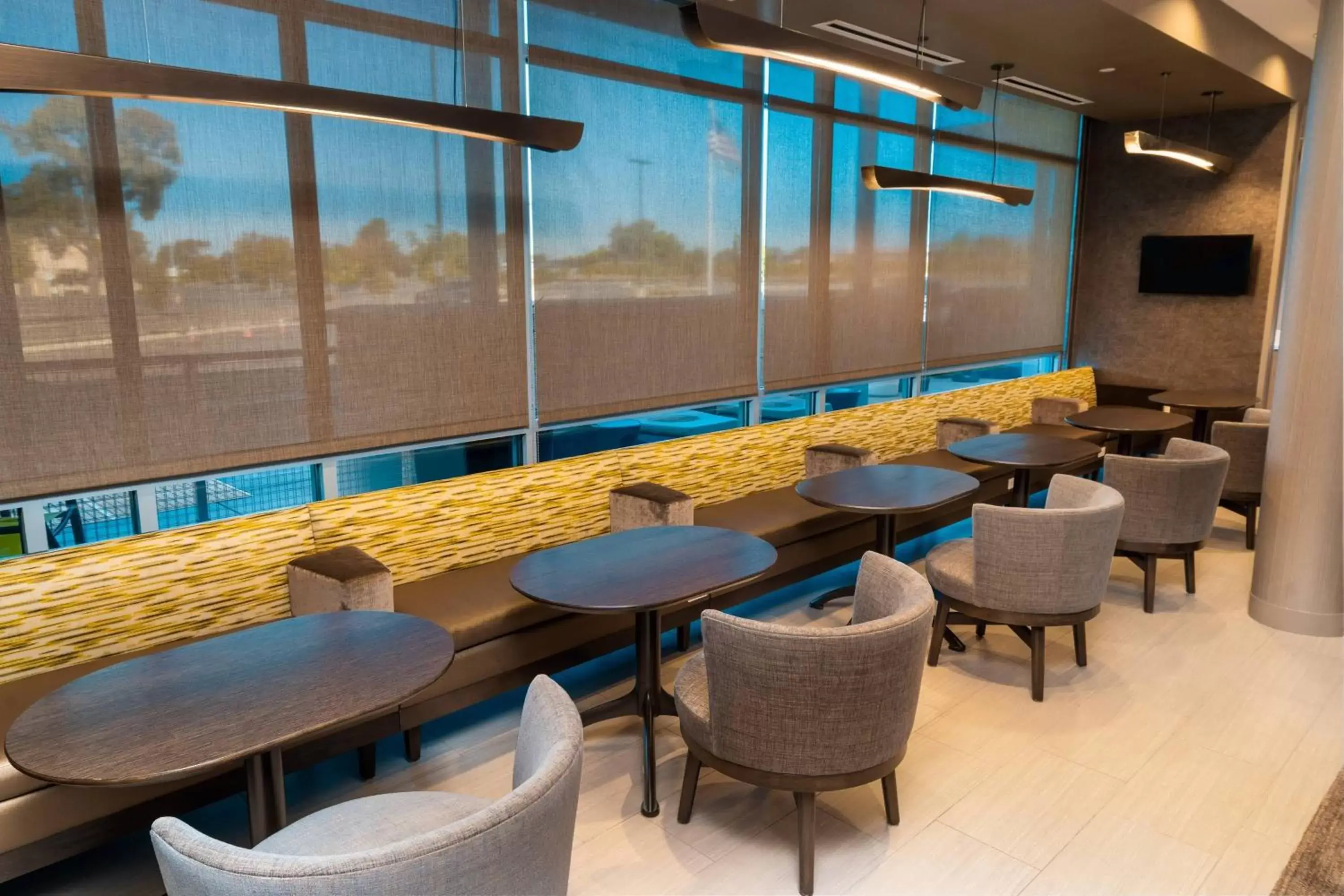 Lobby or reception, Lounge/Bar in SpringHill Suites by Marriott Newark Fremont